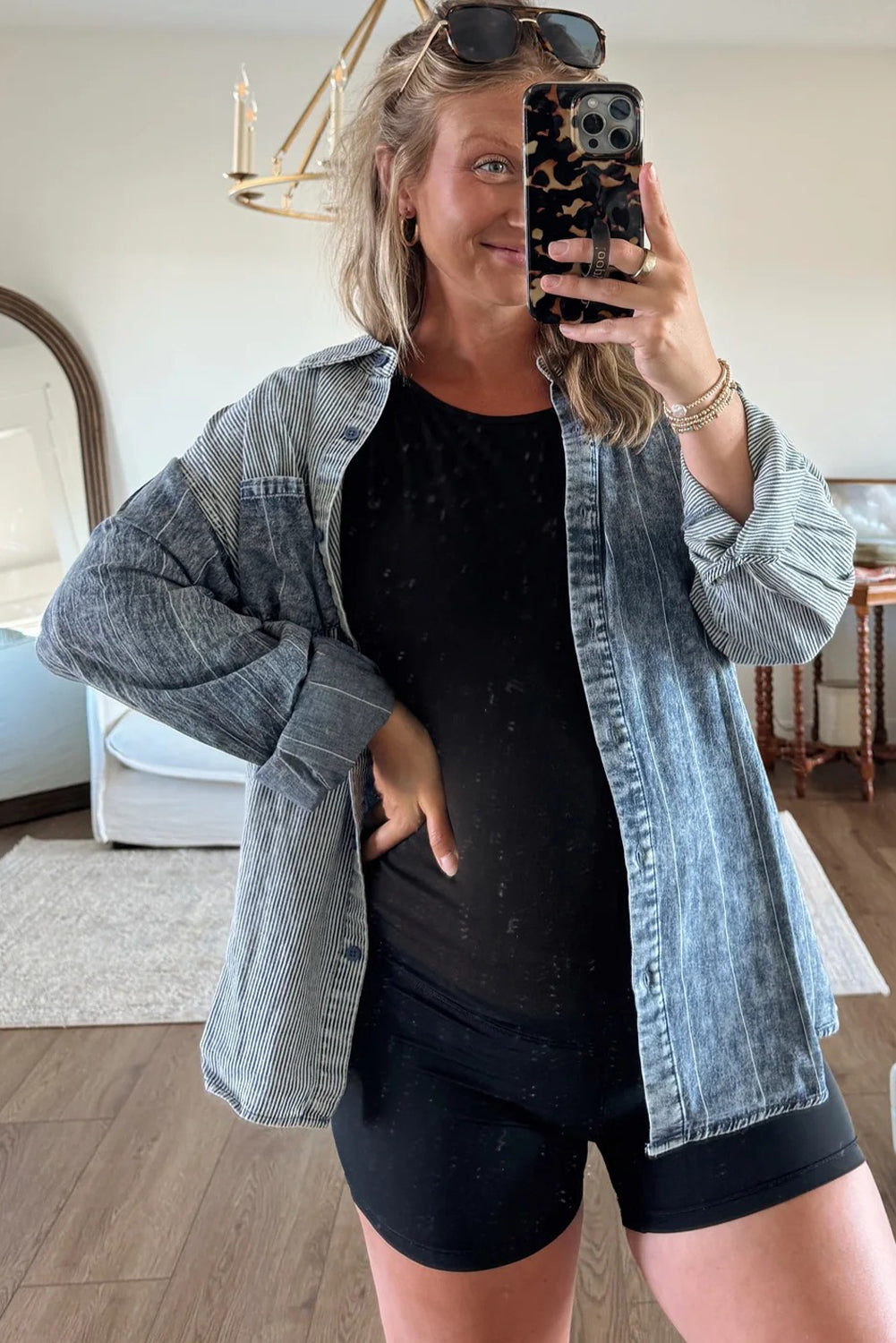 Trendy Women's Blue Patchwork Denim Jacket with Stripes & Drop Shoulder - Stylish Casual Outerwear for Every Occasion