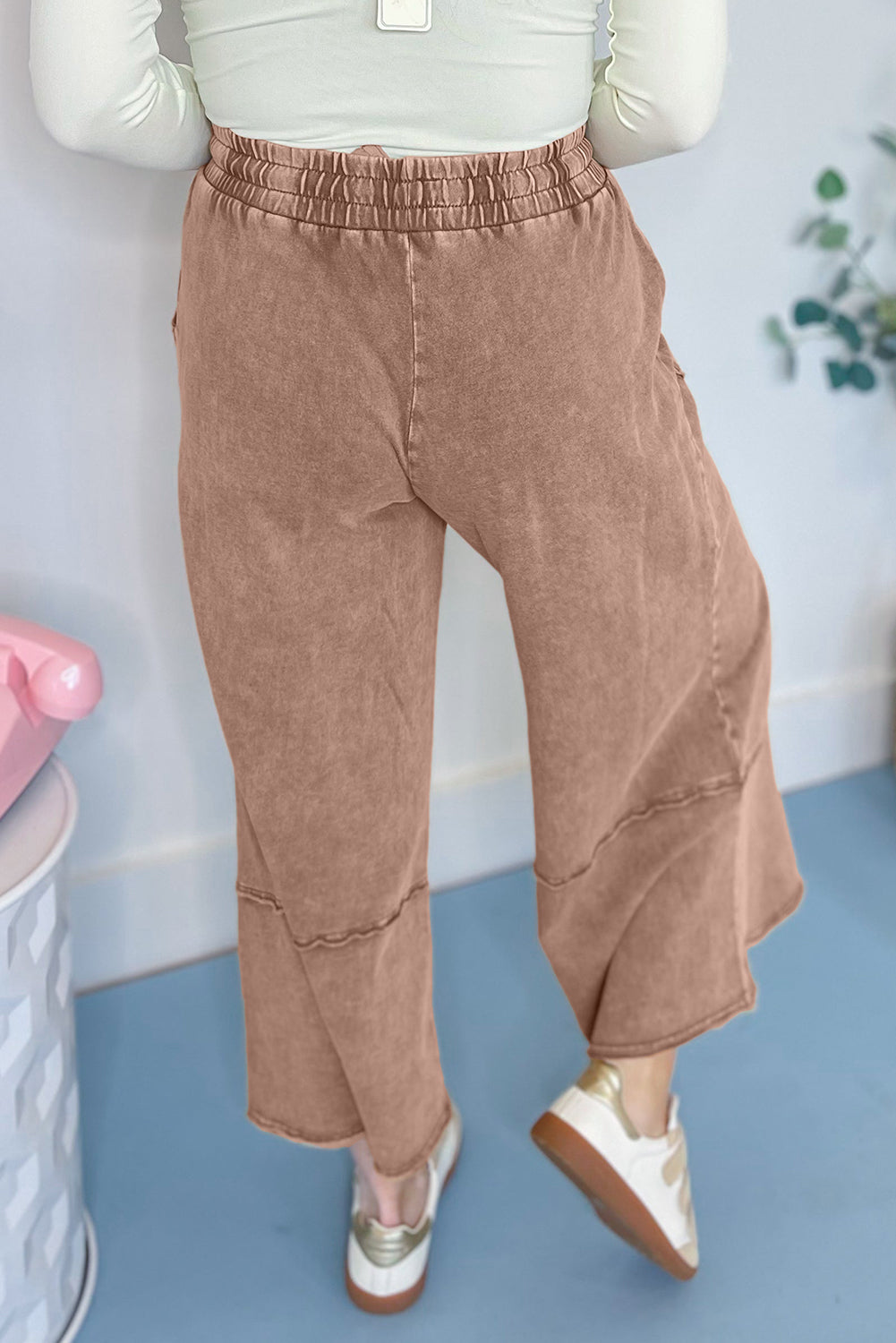 Trendy Women's Wide Cropped Pants - Stylish, Comfortable Summer Fit in Vibrant Colors for Effortless Outfits