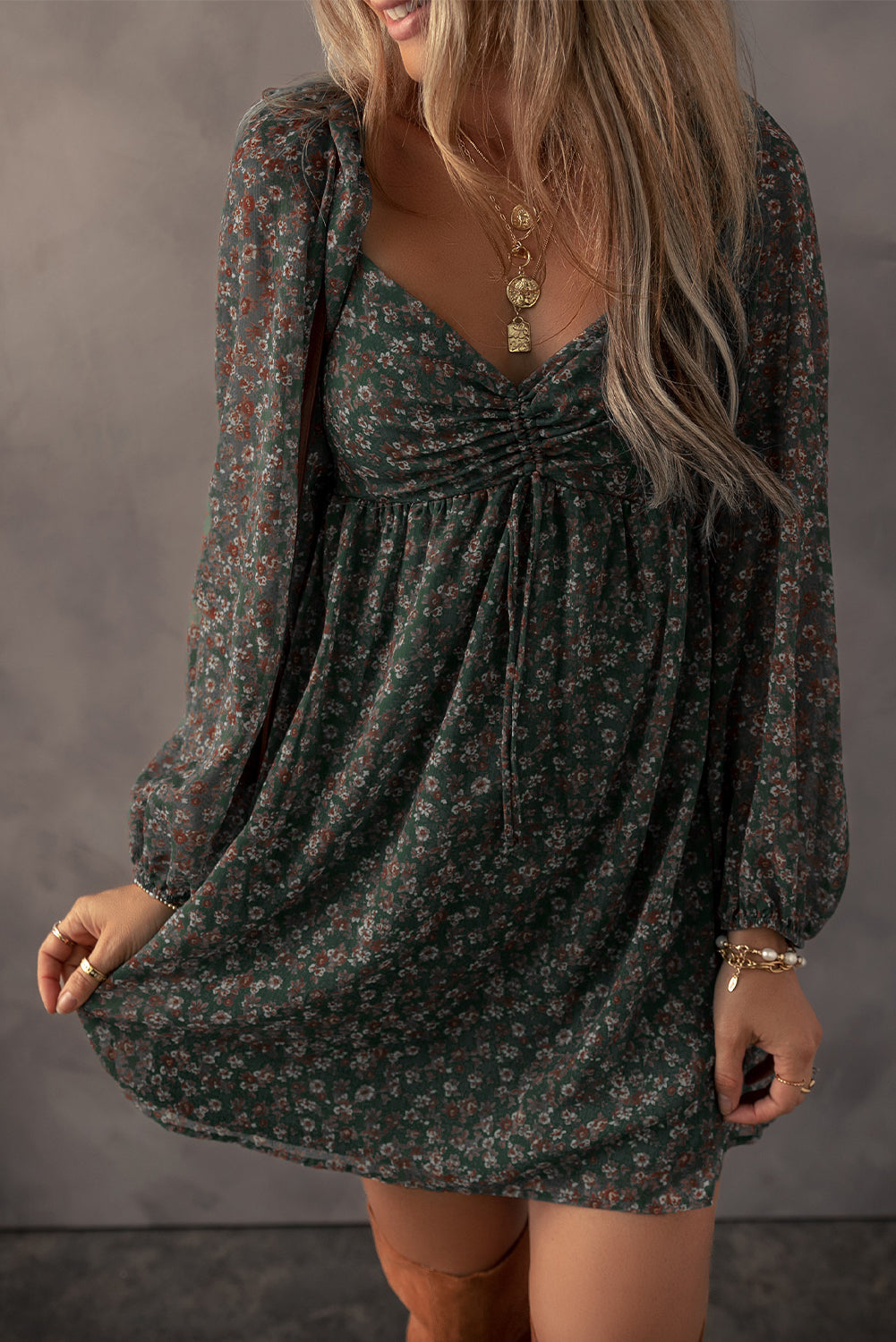 Elegant Women's Green Floral Summer Dress - Flowy Fit Perfect for Casual Outings, Garden Parties, and Outdoor Events