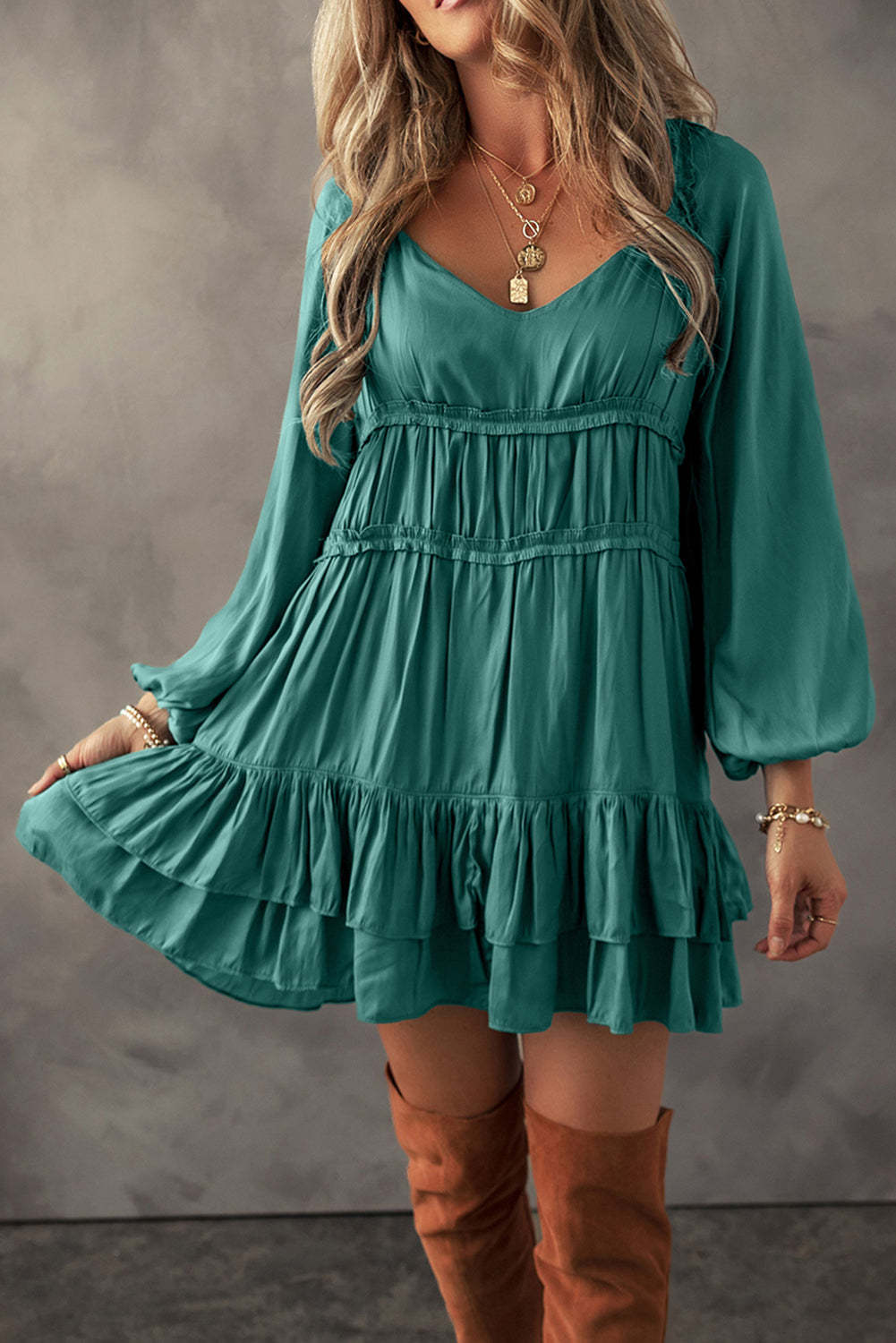 Women's Mist Green Puff Sleeve Mini Dress - Tiered Ruffled Design, Loose Fit, Ideal for Summer Outings and Casual Events