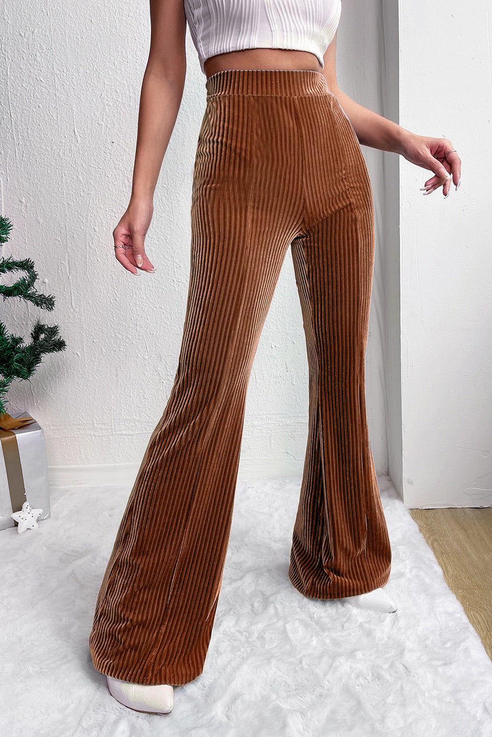 Chic Women's Chestnut High Waist Flare Corduroy Pants - Comfortable Fit for Trendy Casual Looks