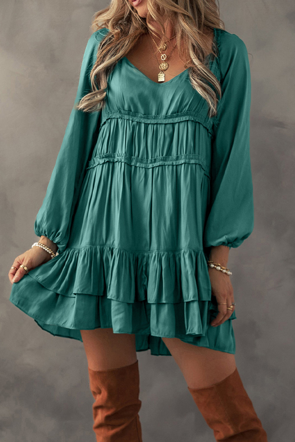 Women's Mist Green Puff Sleeve Mini Dress - Tiered Ruffled Design, Loose Fit, Ideal for Summer Outings and Casual Events
