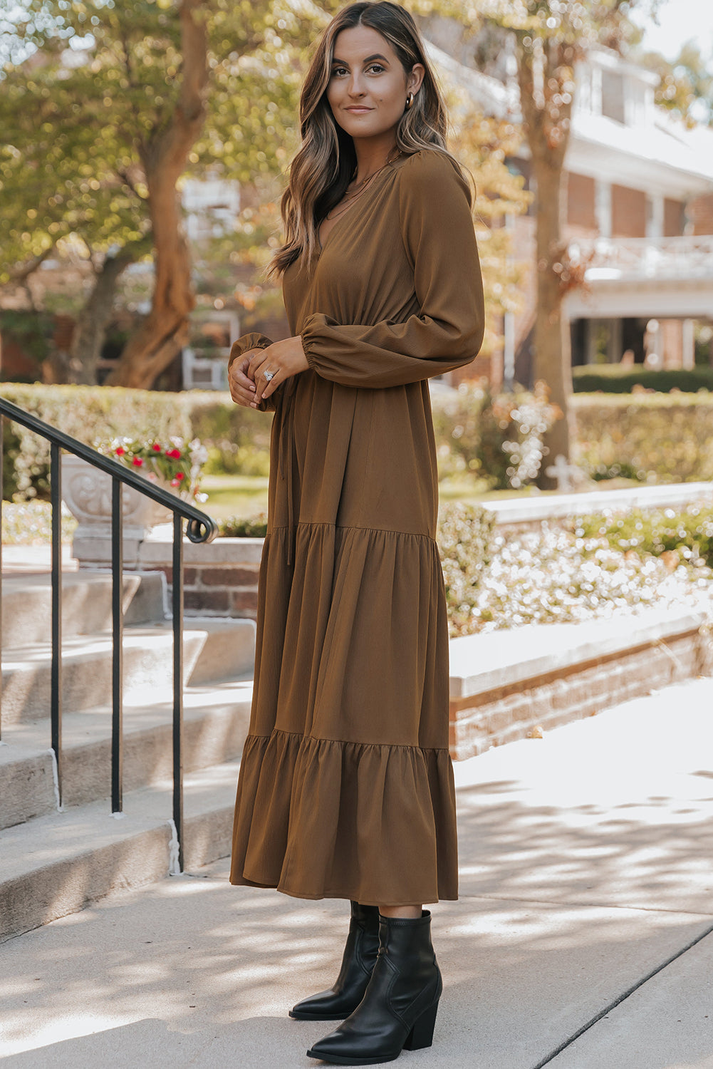 Elegant Women's Long Sleeve Maxi Dress - Flowy Fit in Classic Colors, Ideal for Parties, Weddings, or Casual Outings