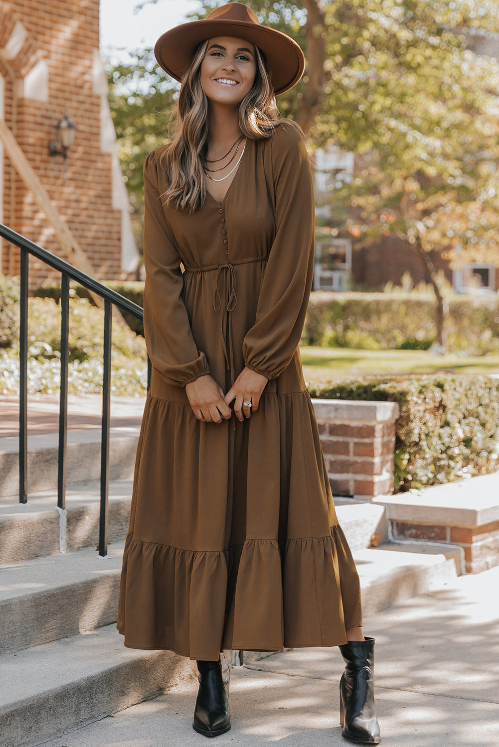 Elegant Women's Long Sleeve Maxi Dress - Flowy Fit in Classic Colors, Ideal for Parties, Weddings, or Casual Outings