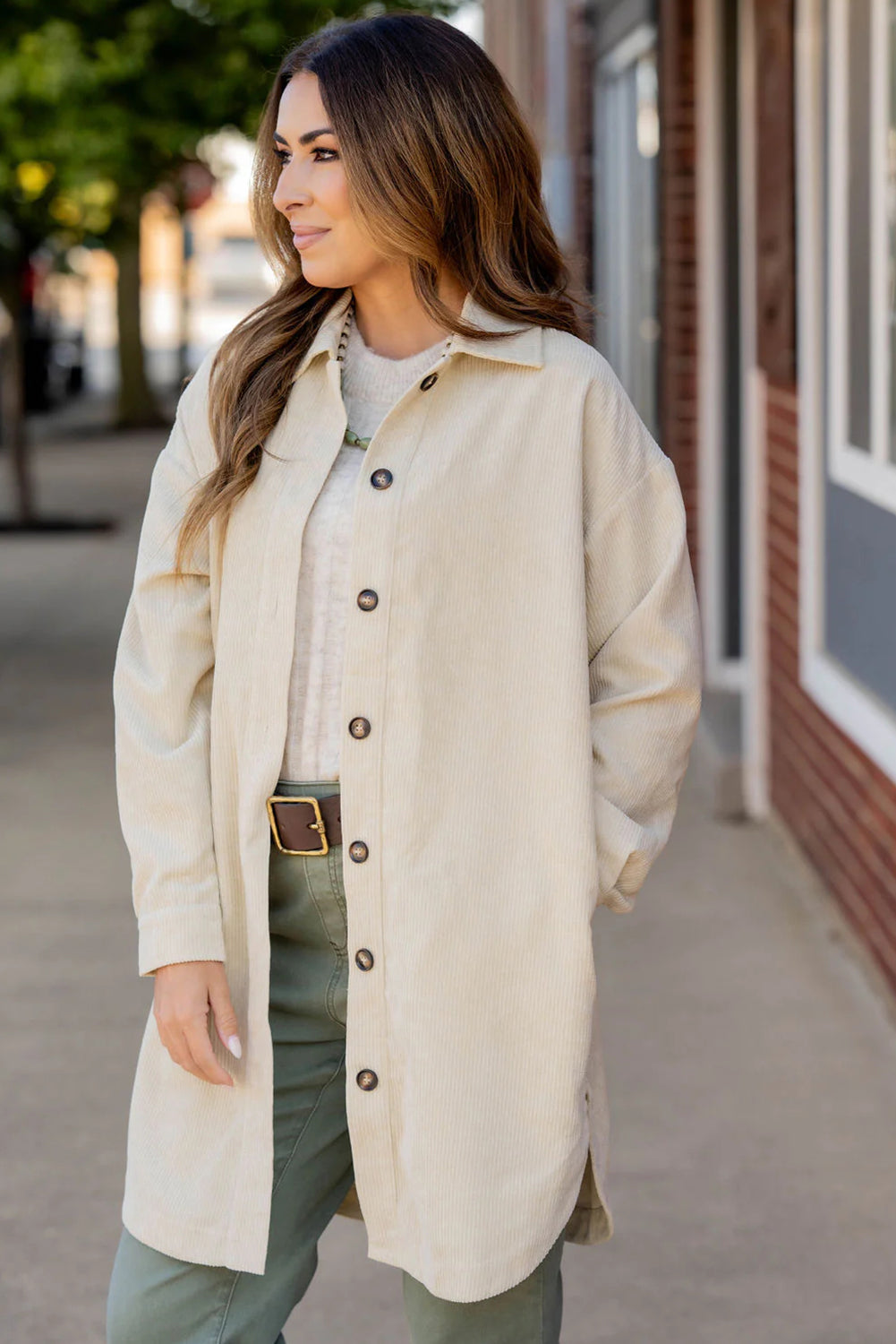 Trendy Women's Oversized Jet Stream Corduroy Shacket with Side Slits - Stylish Casual Fall Layering Jacket