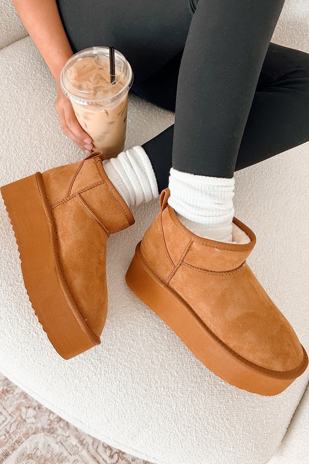 Cozy Women's Chestnut Suede Ankle Snow Boots with Faux Fur Lining for Stylish Winter Comfort