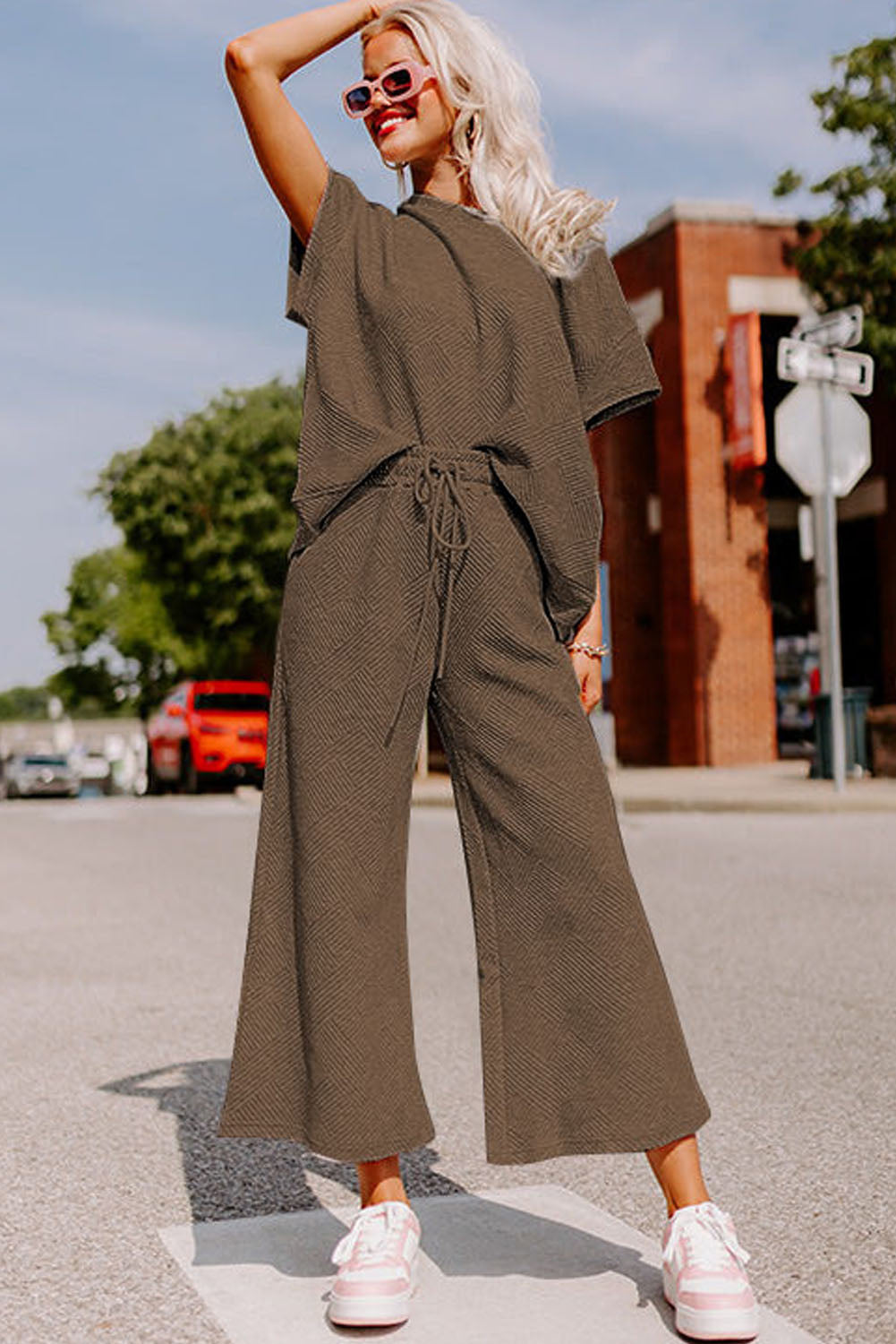 Stylish Brown Textured Lounge Set for Women - Relaxed Fit Tee and Drawstring Pants for Ultimate Comfort and Chic Vibes