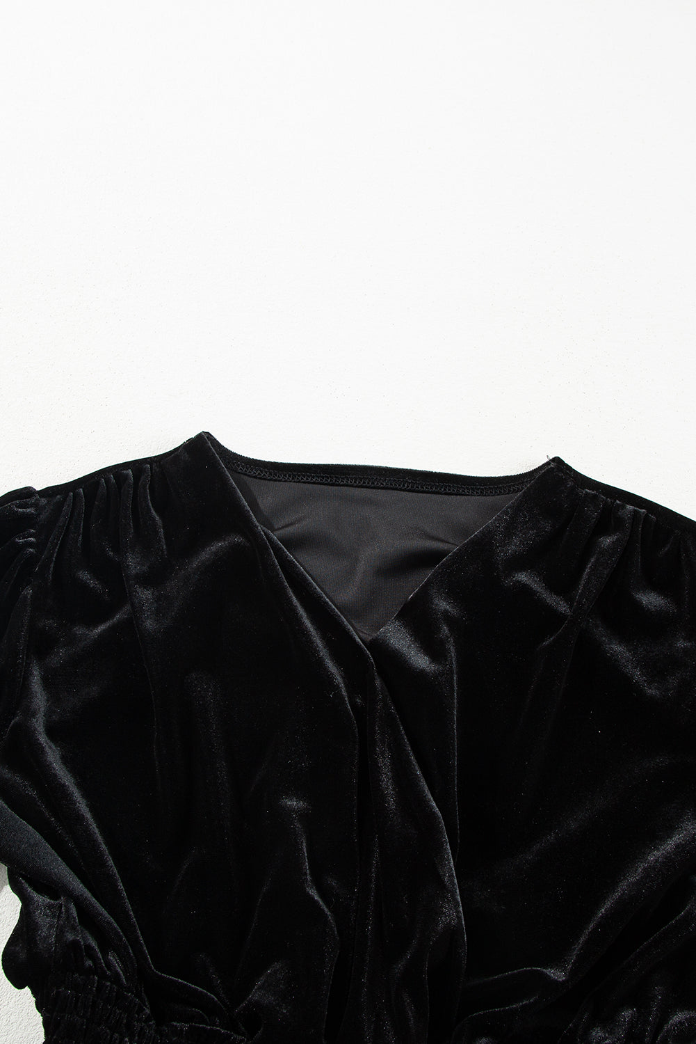 Elegant Black Velvet Long Sleeve Surplice Mini Dress for Women Chic High Waist Fit Perfect for Parties and Events