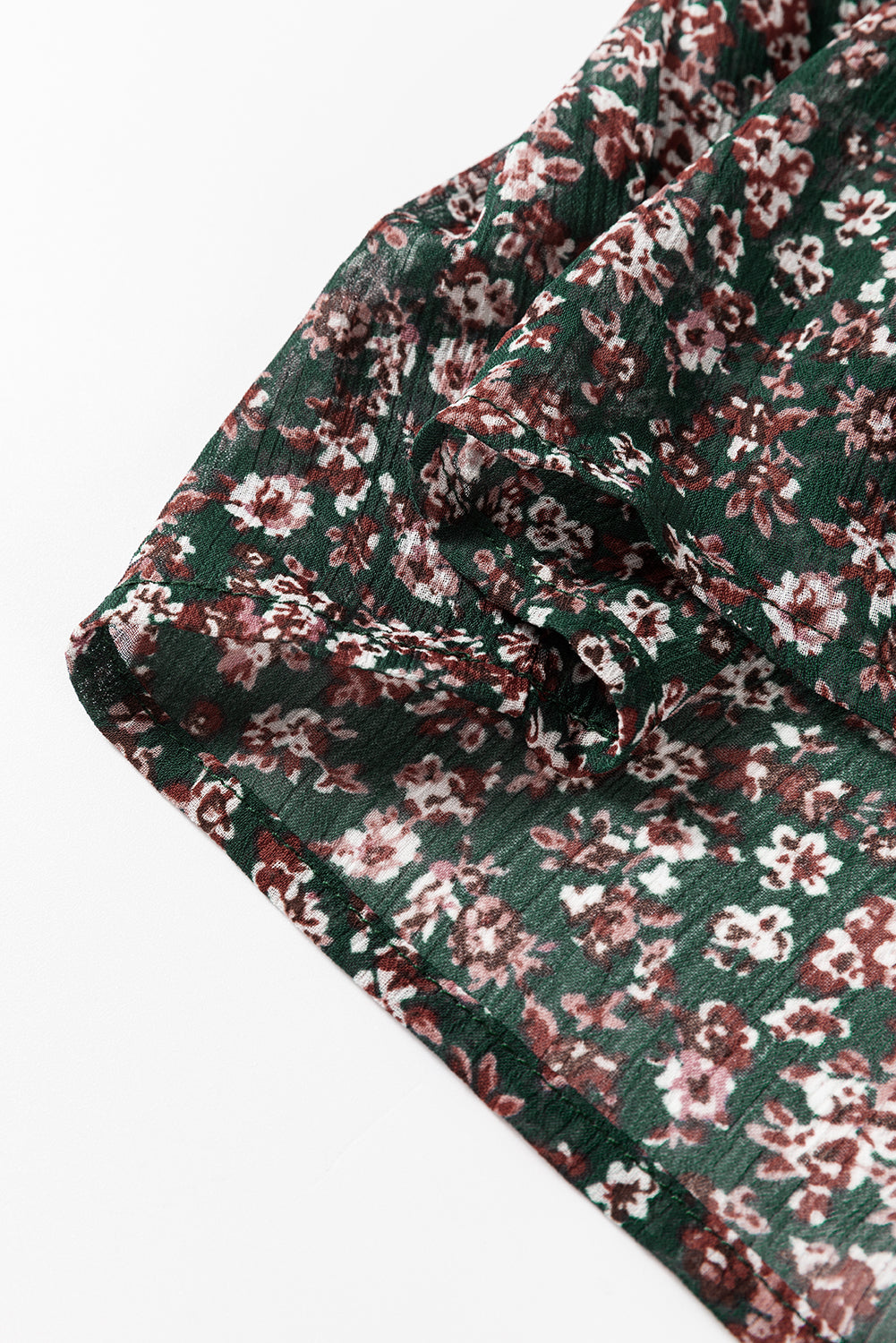 Elegant Women's Green Floral Summer Dress - Flowy Fit Perfect for Casual Outings, Garden Parties, and Outdoor Events