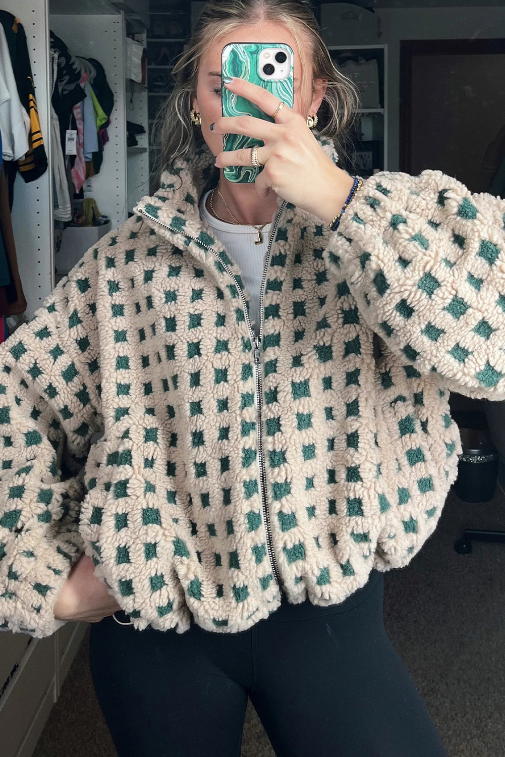 Cozy Women's Green Plaid Zip-Up Winter Coat - Soft Plush Fabric for Stylish Warmth in Cold Weather