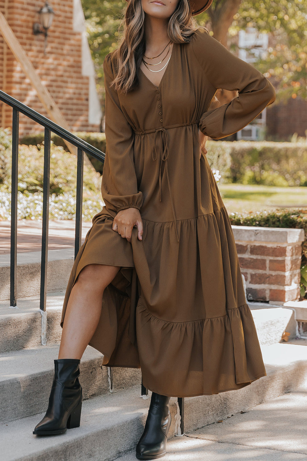 Elegant Women's Long Sleeve Maxi Dress - Flowy Fit in Classic Colors, Ideal for Parties, Weddings, or Casual Outings