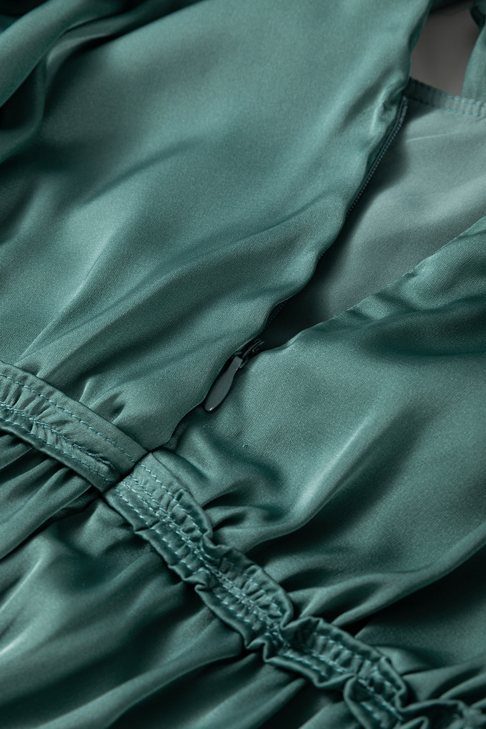 Women's Mist Green Puff Sleeve Mini Dress - Tiered Ruffled Design, Loose Fit, Ideal for Summer Outings and Casual Events