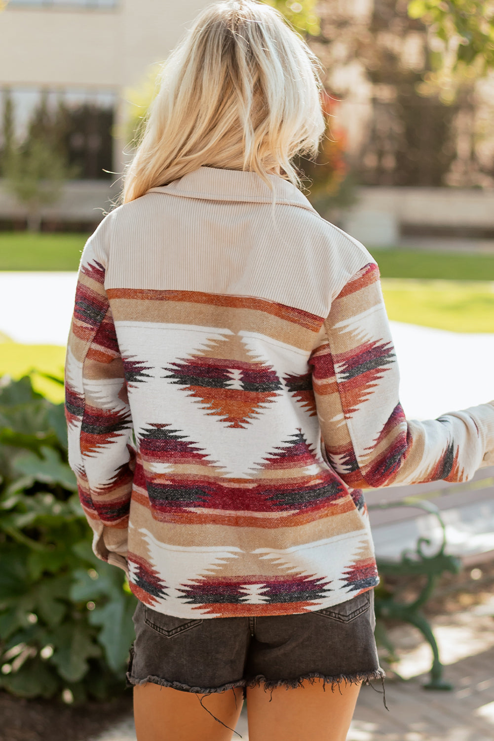 Chic Earth Tones Women's Oversized Western Print Shacket Jacket for Trendy Layering and Effortless Style