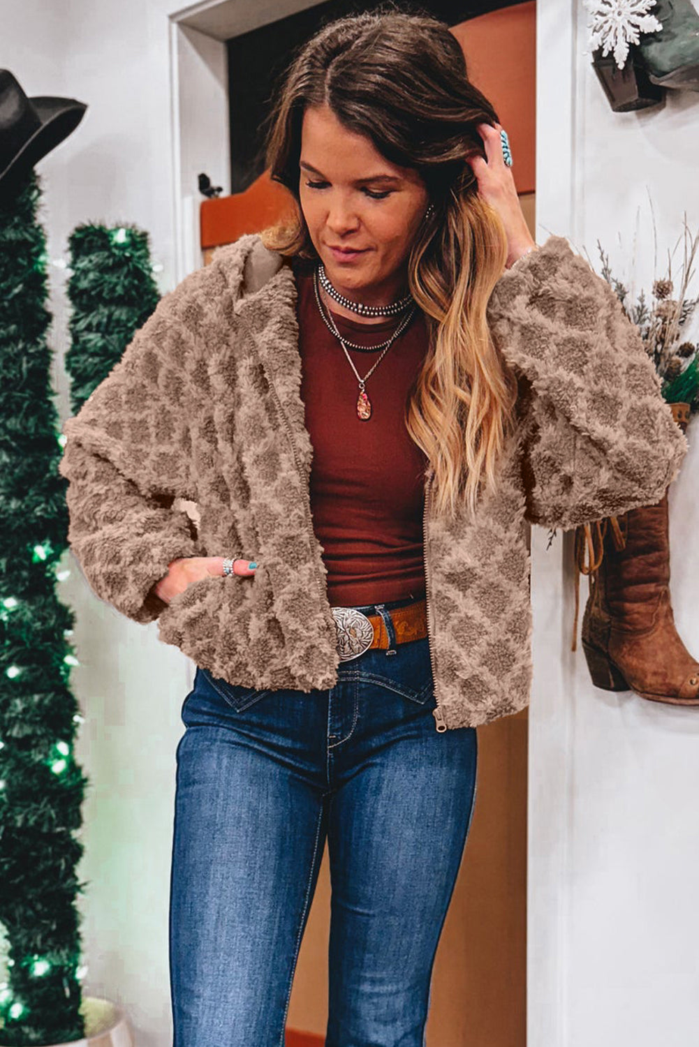 Cozy Women's Chestnut Brown Sherpa Hooded Jacket with Side Pockets - Stylish Zip-Up for Casual Comfort