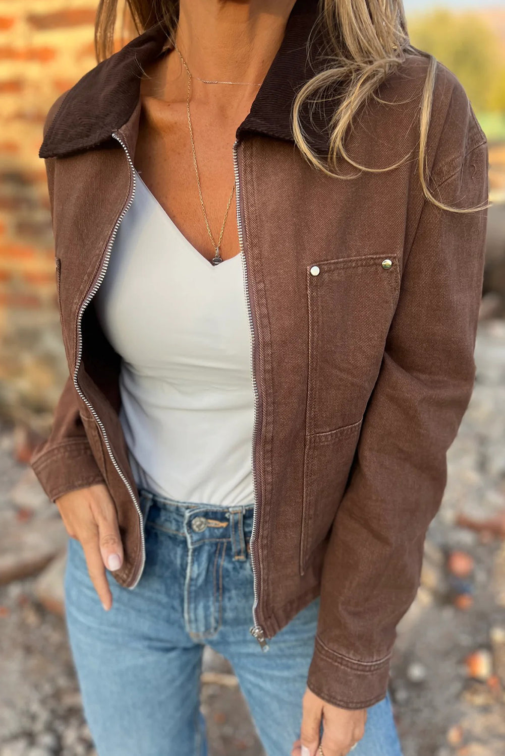 Stylish Women's Coffee Corduroy Collared Denim Jacket with Zipper - Comfortable, Versatile Outerwear for Every Occasion