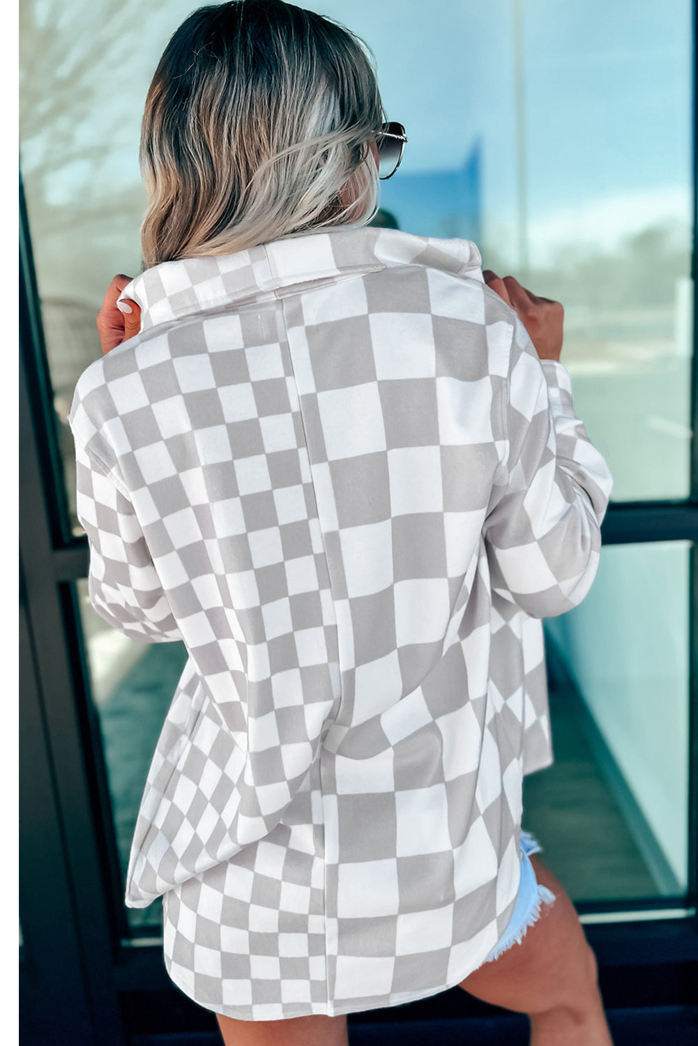 Stylish Women's Khaki Checkered Casual Western Jacket with Button Front, Ideal for Everyday Chic Looks