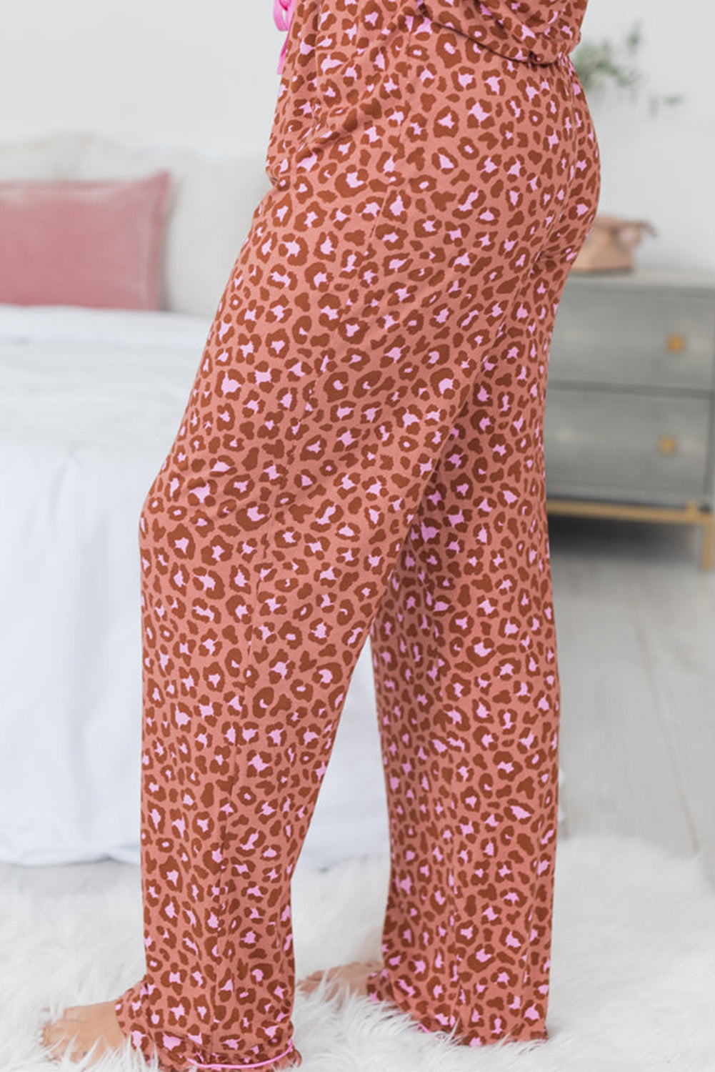 Stylish Women's Brown Leopard Print Short Sleeve Pajama Set with Pants - Cozy Loungewear for Ultimate Comfort