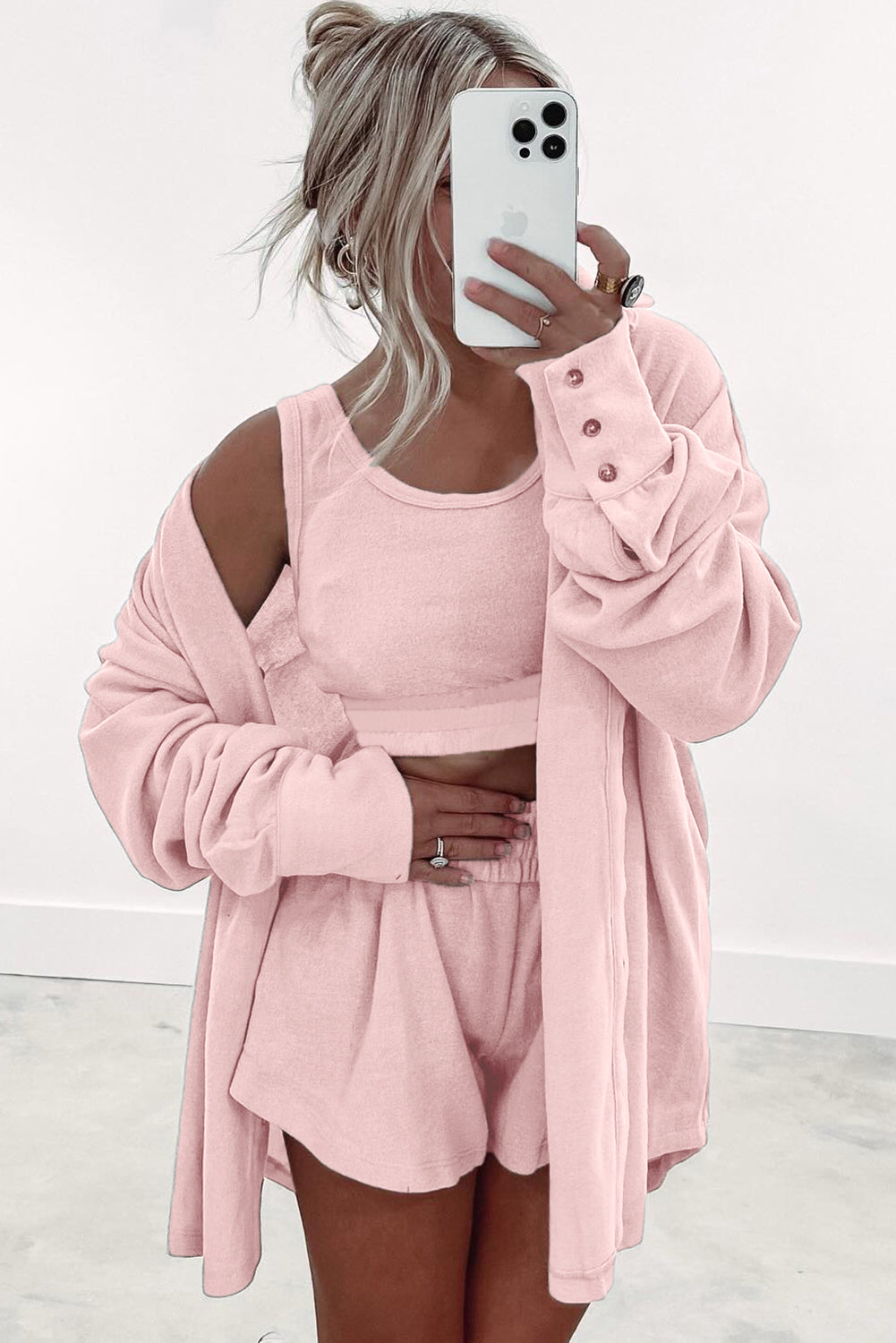 Chic Women's 3-Piece Lounge Set in Soft Fabric - Relaxed Fit Top, Pants, and Matching Robe for Ultimate Comfort