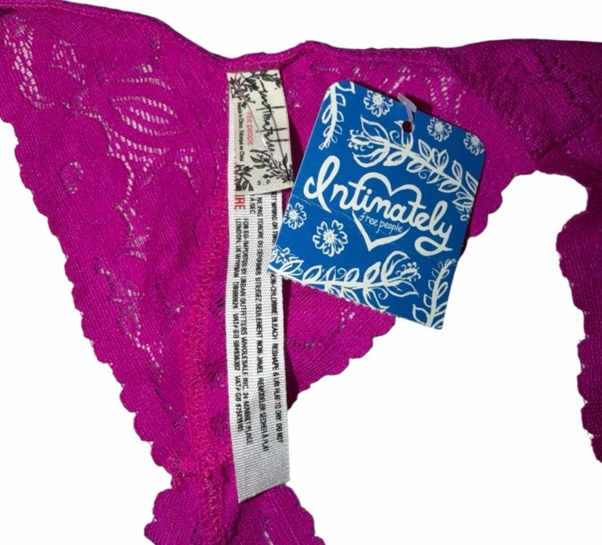 FREE PEOPLE Pink Lace Racerback Cropped Top