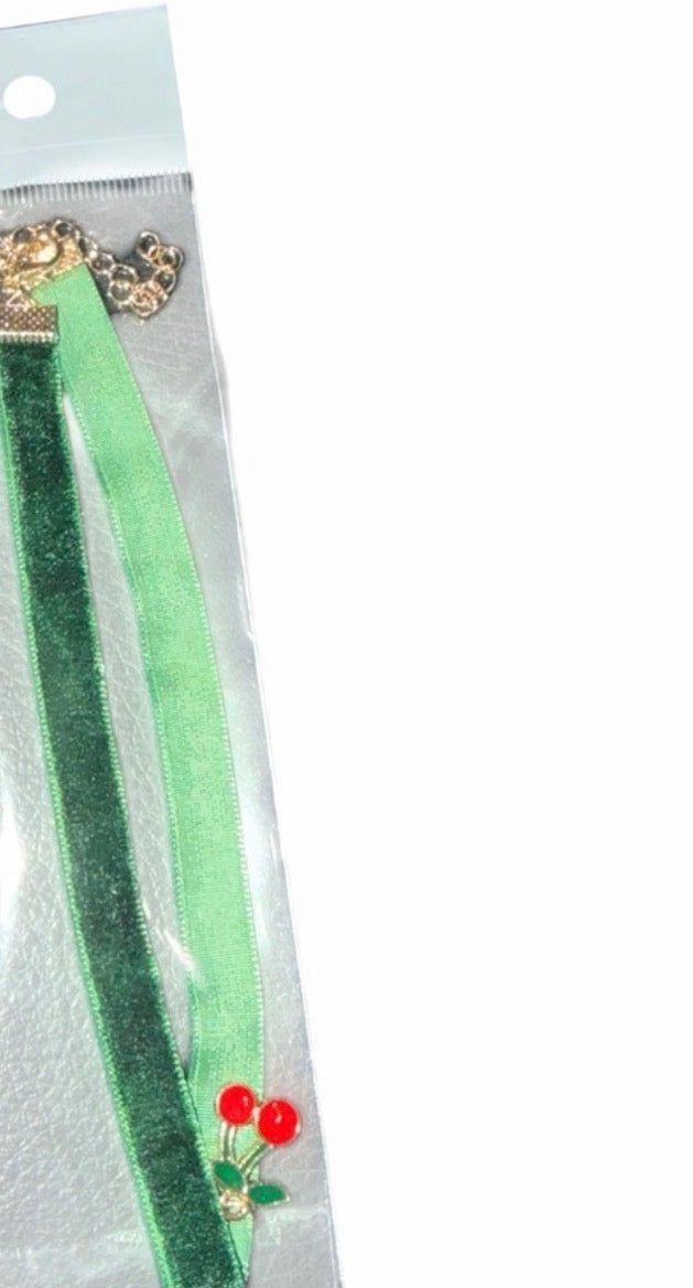 Cherry choker necklace green & gold