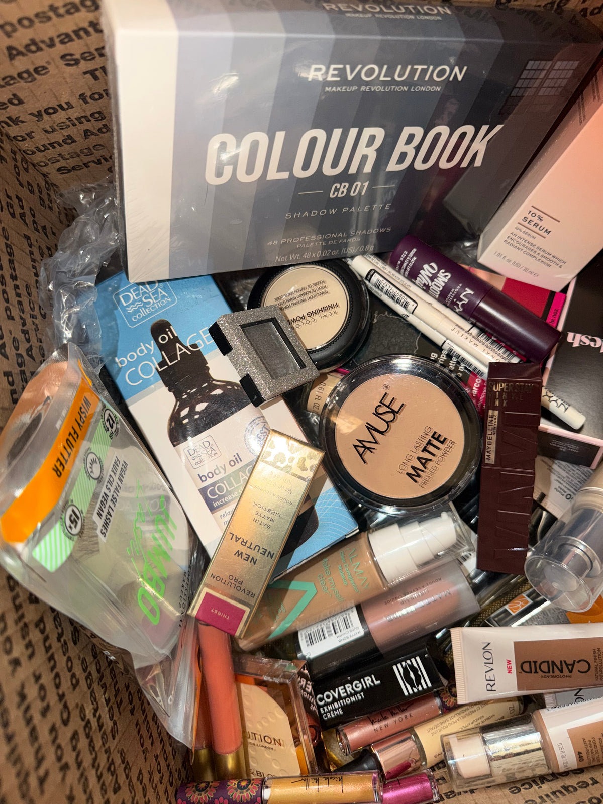 Mystery Box Makeup/skincare/ jewelry/ accessories & more
