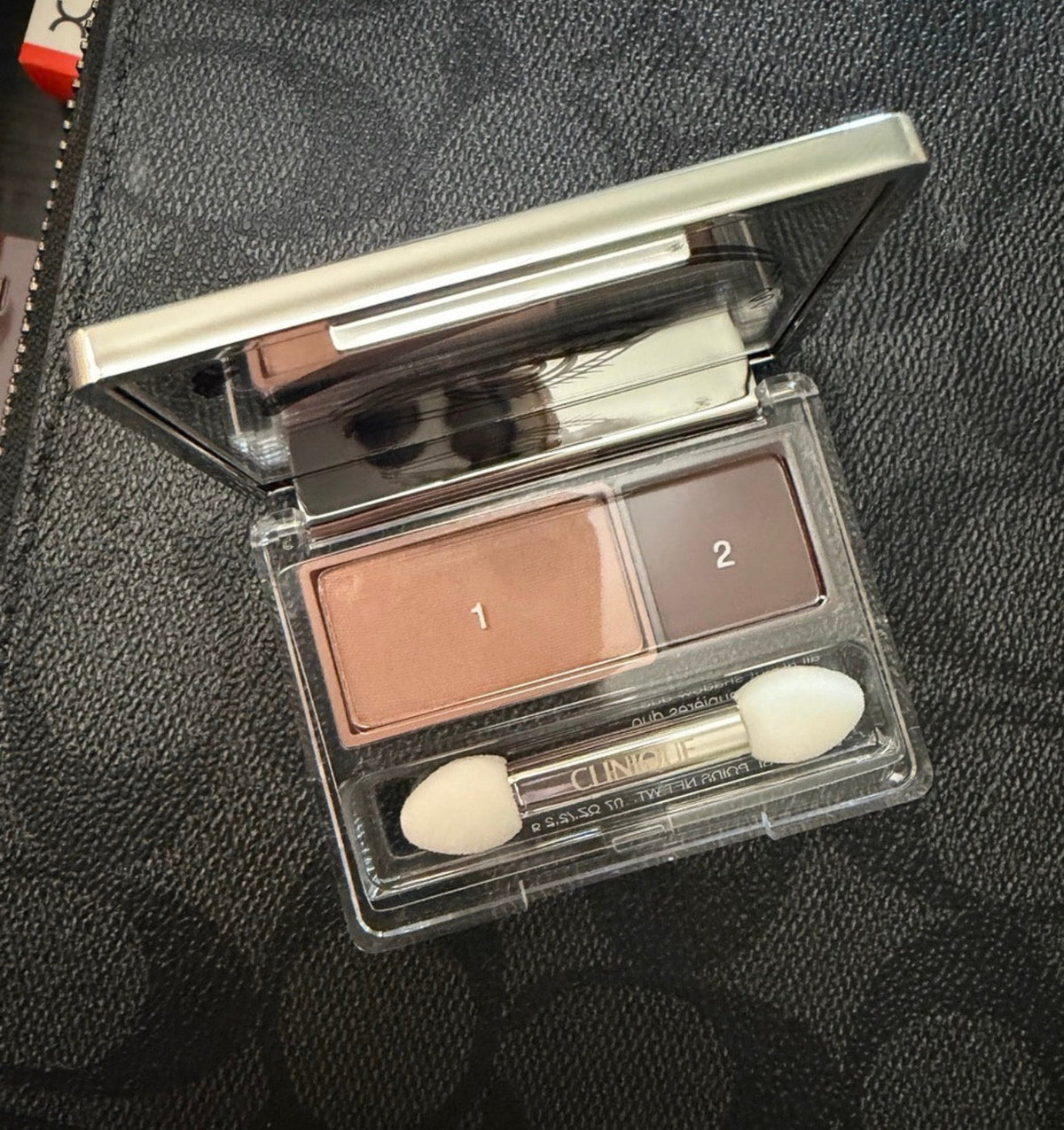 Clinique neutral brown eyeshadow duo