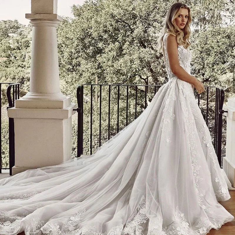 2-in-1 Mermaid Wedding Dress – Organza Embroidery Ball Gown, Square Collar & Sleeveless, Custom Made