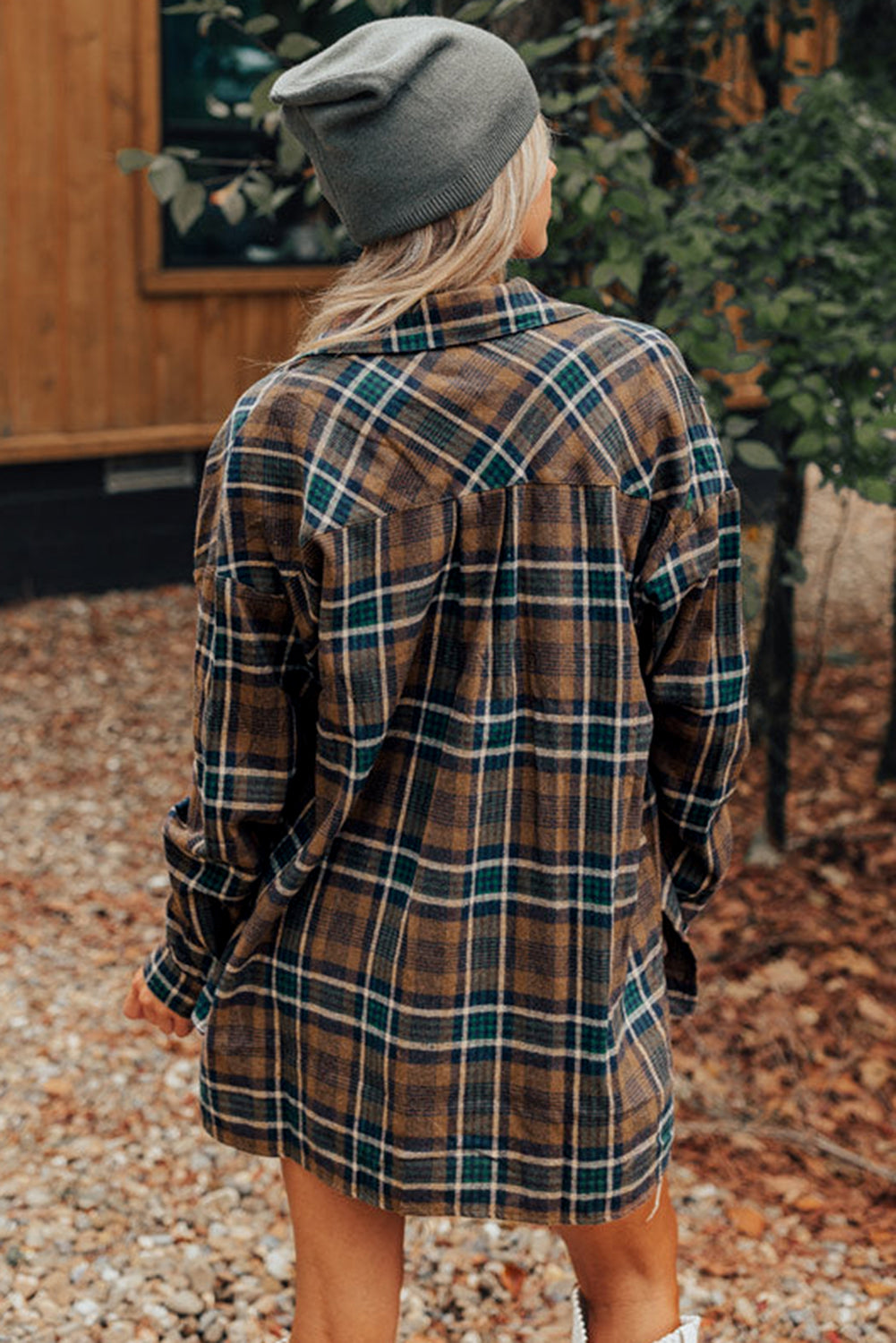 Stylish Women's Brown Plaid Button-Up Shirt Jacket with Chest Pockets Versatile Outerwear for Casual & Chic Looks