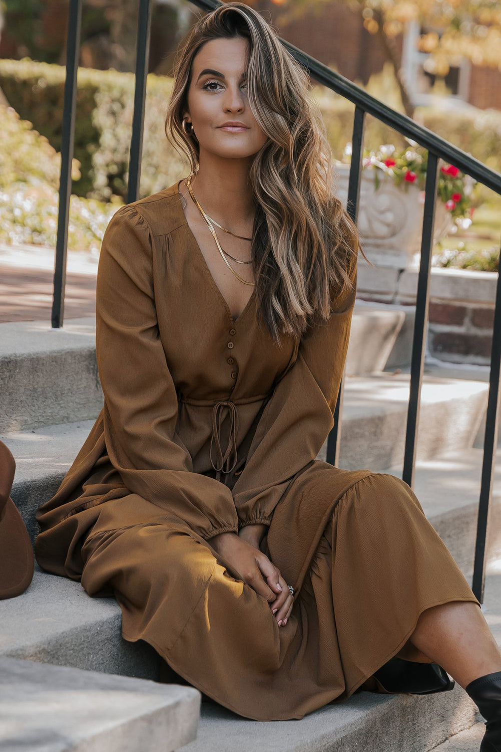 Elegant Women's Long Sleeve Maxi Dress - Flowy Fit in Classic Colors, Ideal for Parties, Weddings, or Casual Outings