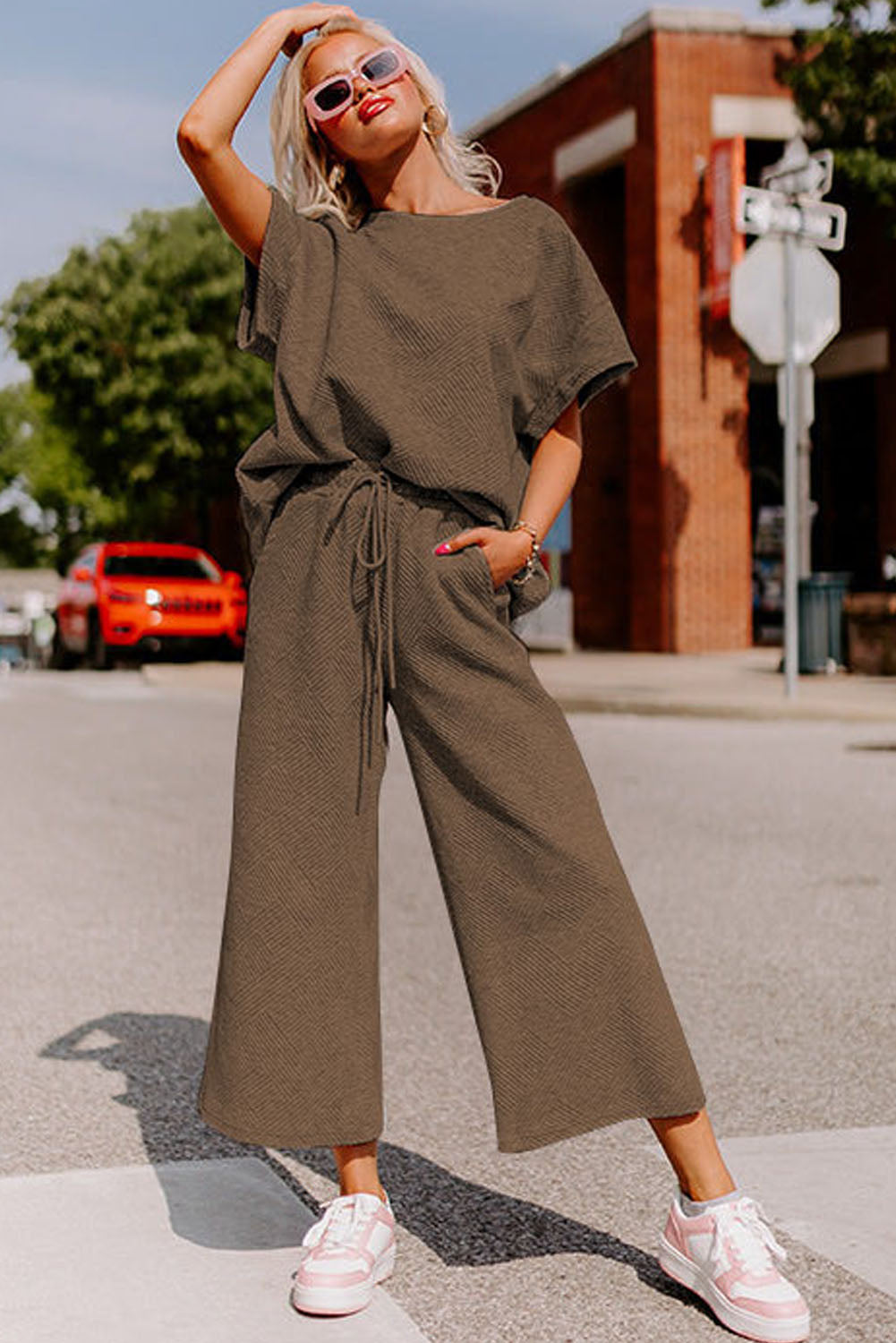 Stylish Brown Textured Lounge Set for Women - Relaxed Fit Tee and Drawstring Pants for Ultimate Comfort and Chic Vibes