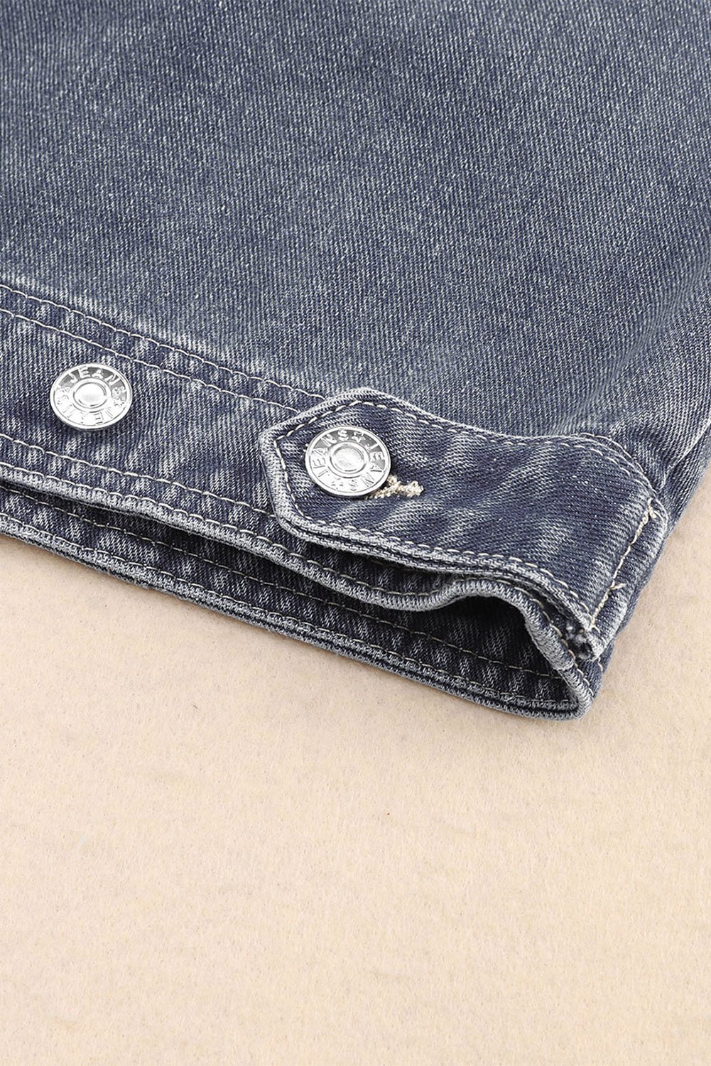 Casual Women's Gray Denim Jacket with Chest Pockets, Drop Shoulder Design, Relaxed Fit for Effortless Everyday Style
