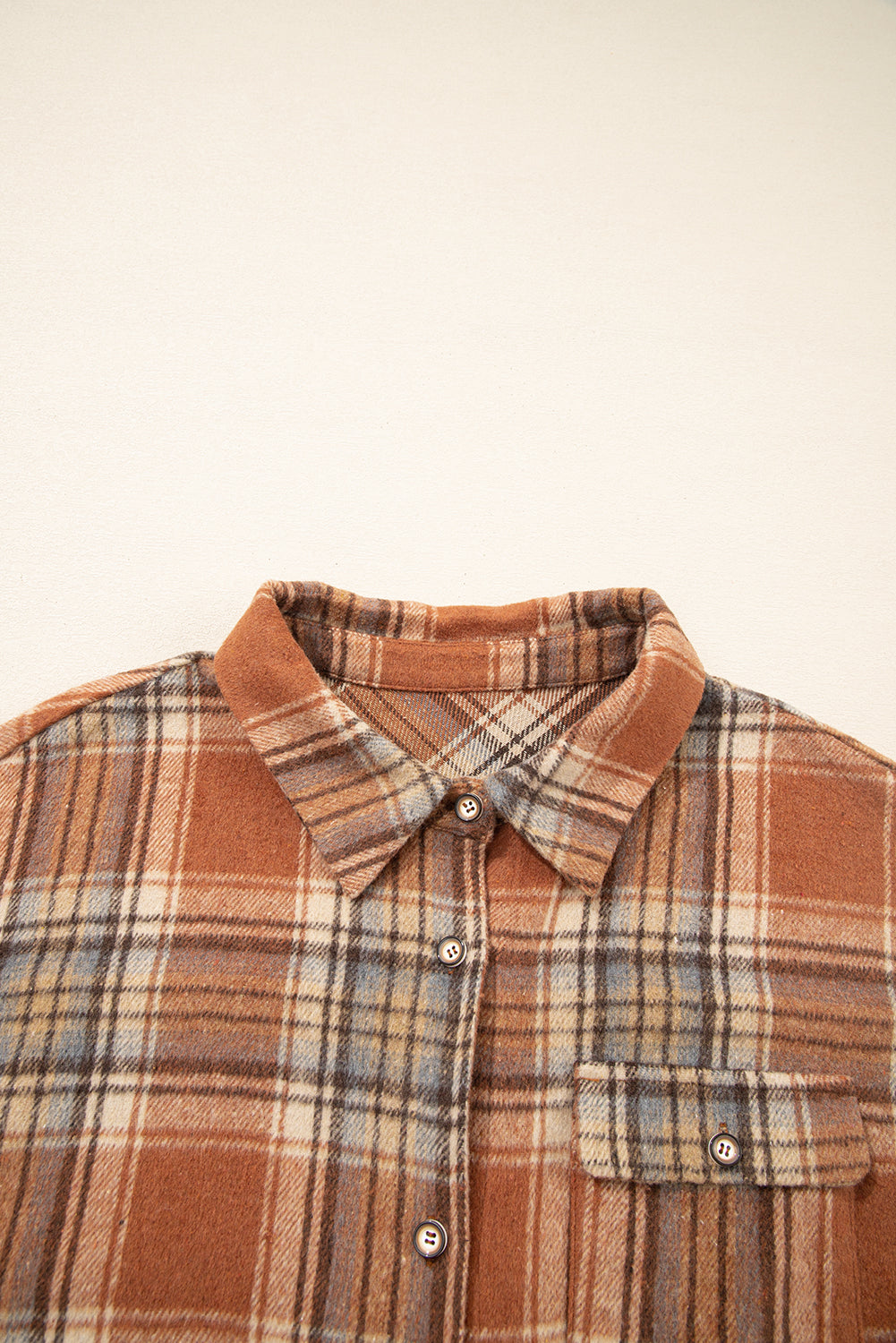 Plus Size Women's Cozy Plaid Shacket Jacket - Trendy Layer for Fall Style & Casual Outings