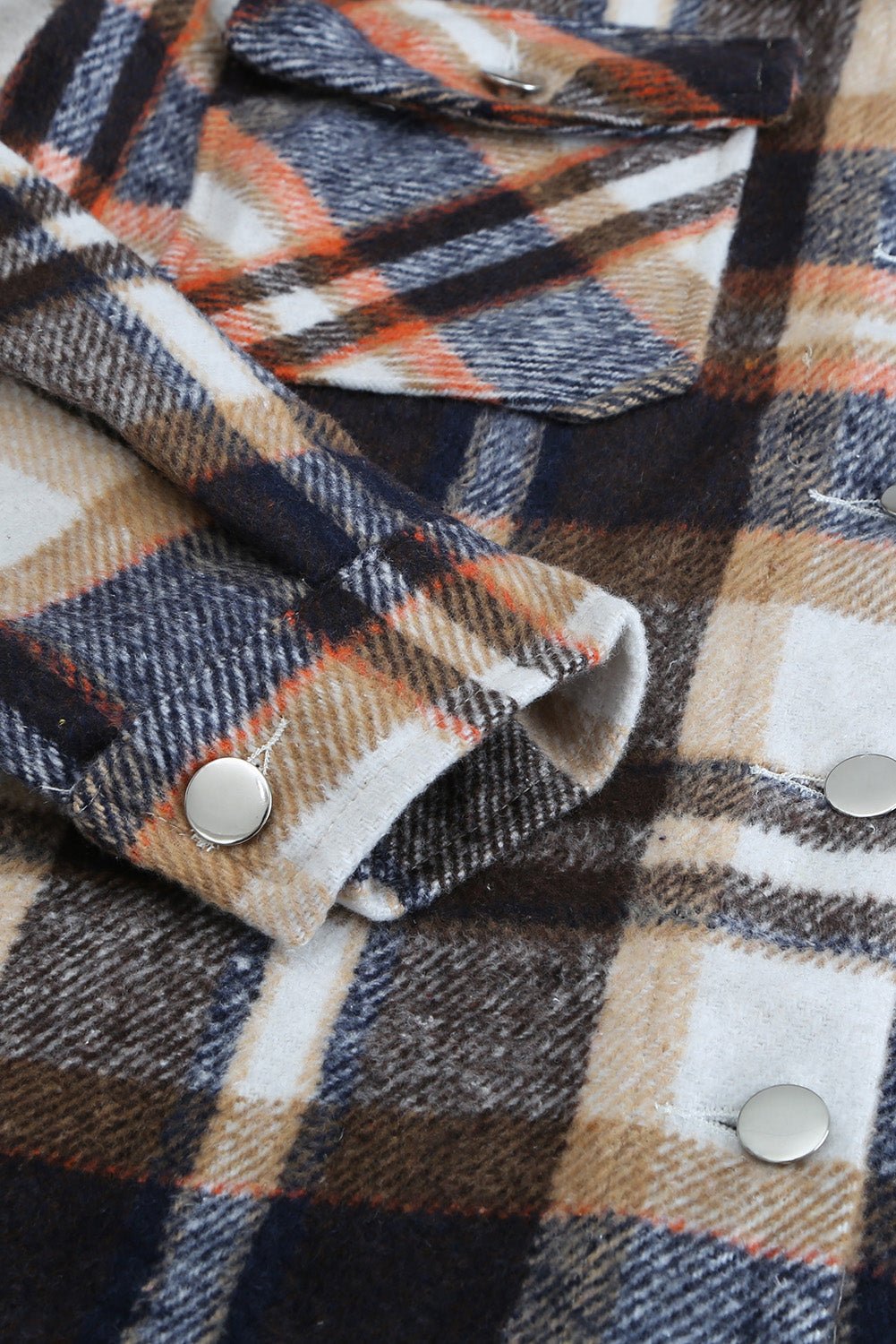 Chic Women's Geometric Plaid Shacket with Pockets - Stylish Layering Jacket for Effortless Casual Outfits