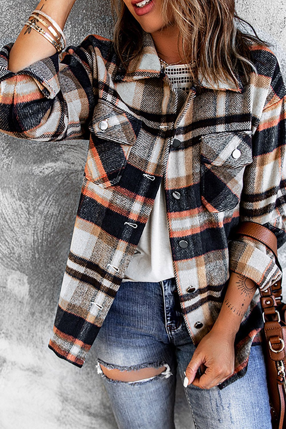 Chic Women's Geometric Plaid Shacket with Pockets - Stylish Layering Jacket for Effortless Casual Outfits