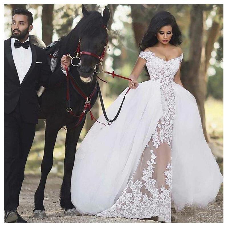 Luxury Classic Ball Gown Wedding Dress – Timeless & Romantic, Custom Made