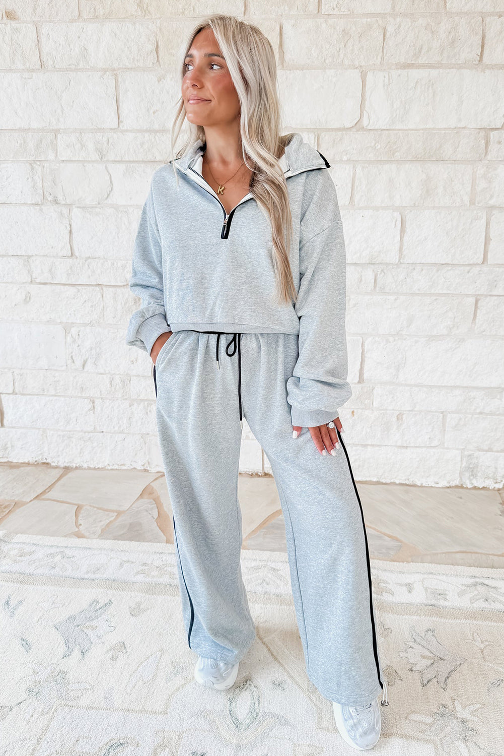 Women's Light Grey Zipped Polo Collar Pullover with Contrast Piping & Drawstring Sweatpants Lounge Set