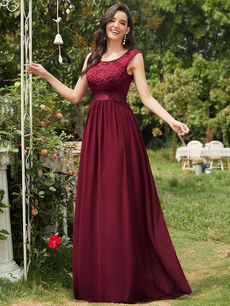Elegant Lace Bridesmaid Dresses In Fashion