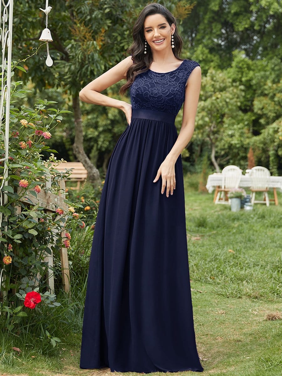 Elegant Lace Bridesmaid Dresses In Fashion