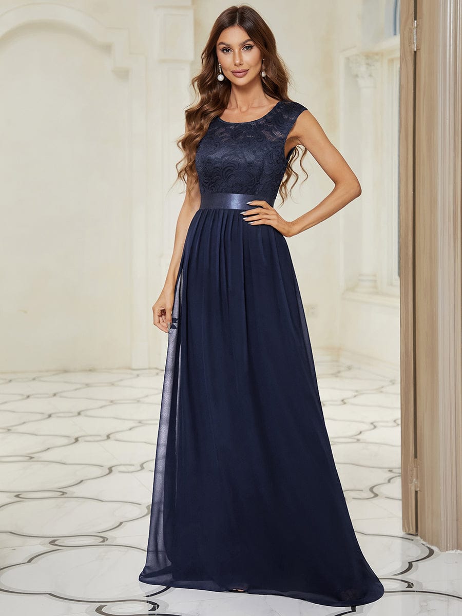 Elegant Lace Bridesmaid Dresses In Fashion