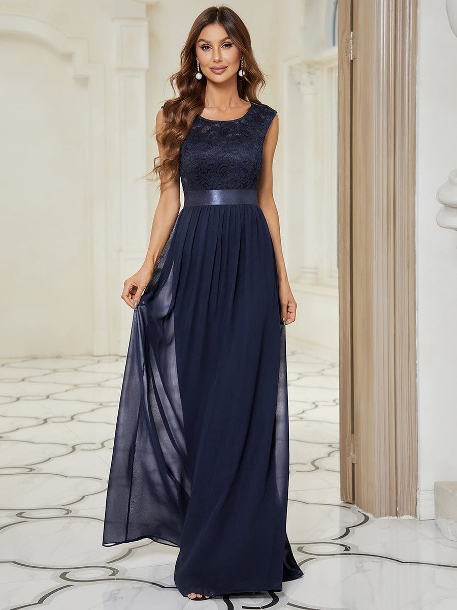 Elegant Lace Bridesmaid Dresses In Fashion