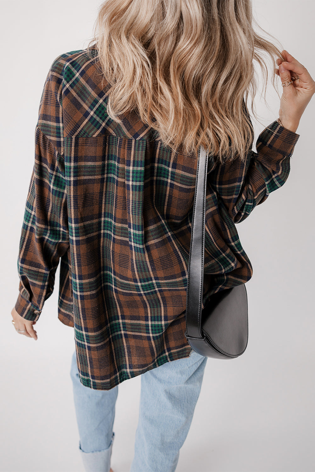 Stylish Women's Brown Plaid Button-Up Shirt Jacket with Chest Pockets Versatile Outerwear for Casual & Chic Looks