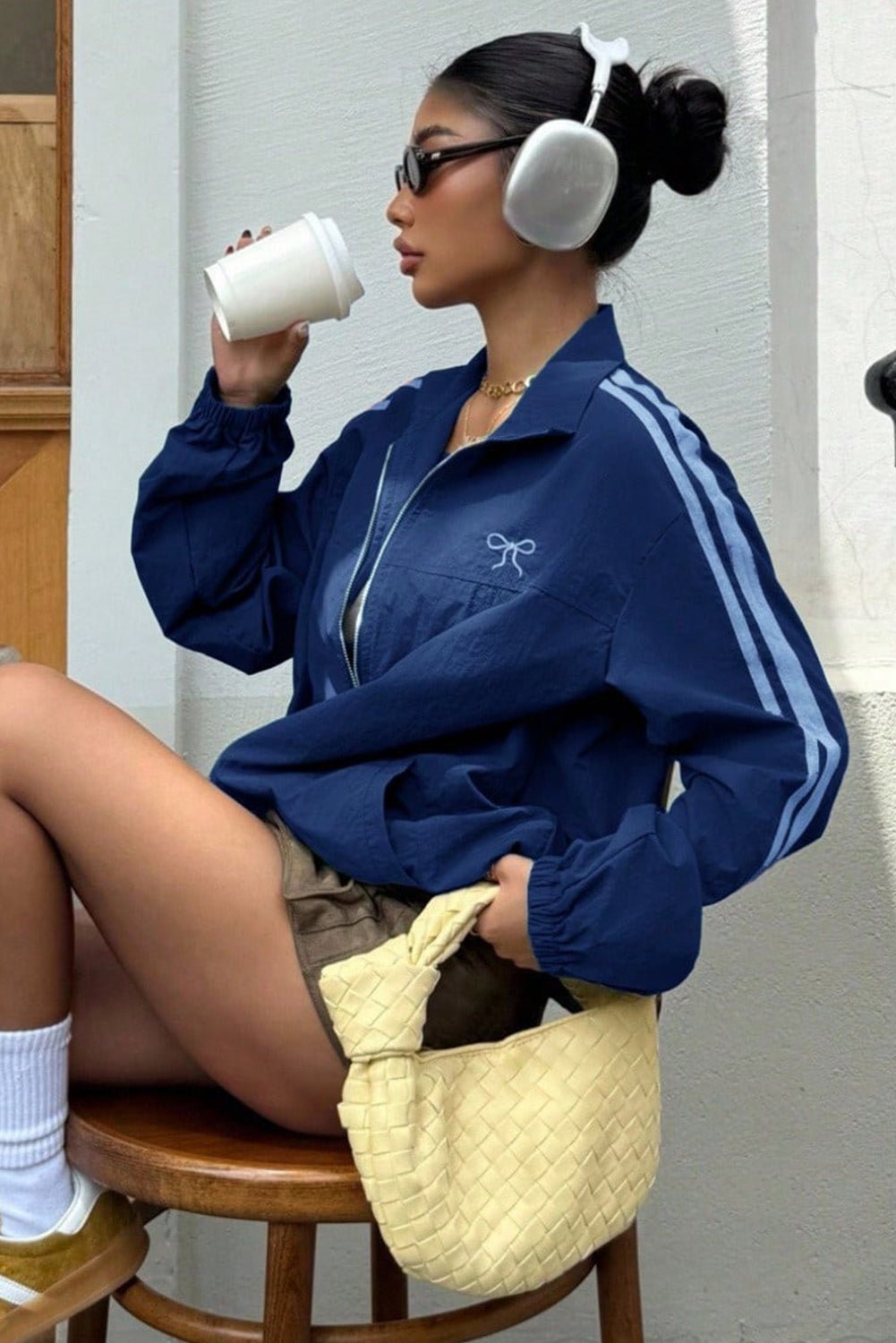 Women's Casual Blue Bow Embroidered Zip-Up Sweatshirt Jacket - Stylish, Comfortable Layering Essential for Everyday Wear