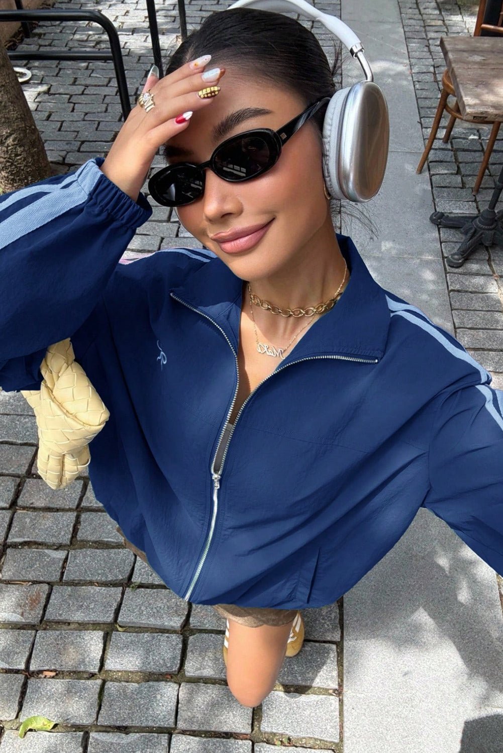 Women's Casual Blue Bow Embroidered Zip-Up Sweatshirt Jacket - Stylish, Comfortable Layering Essential for Everyday Wear