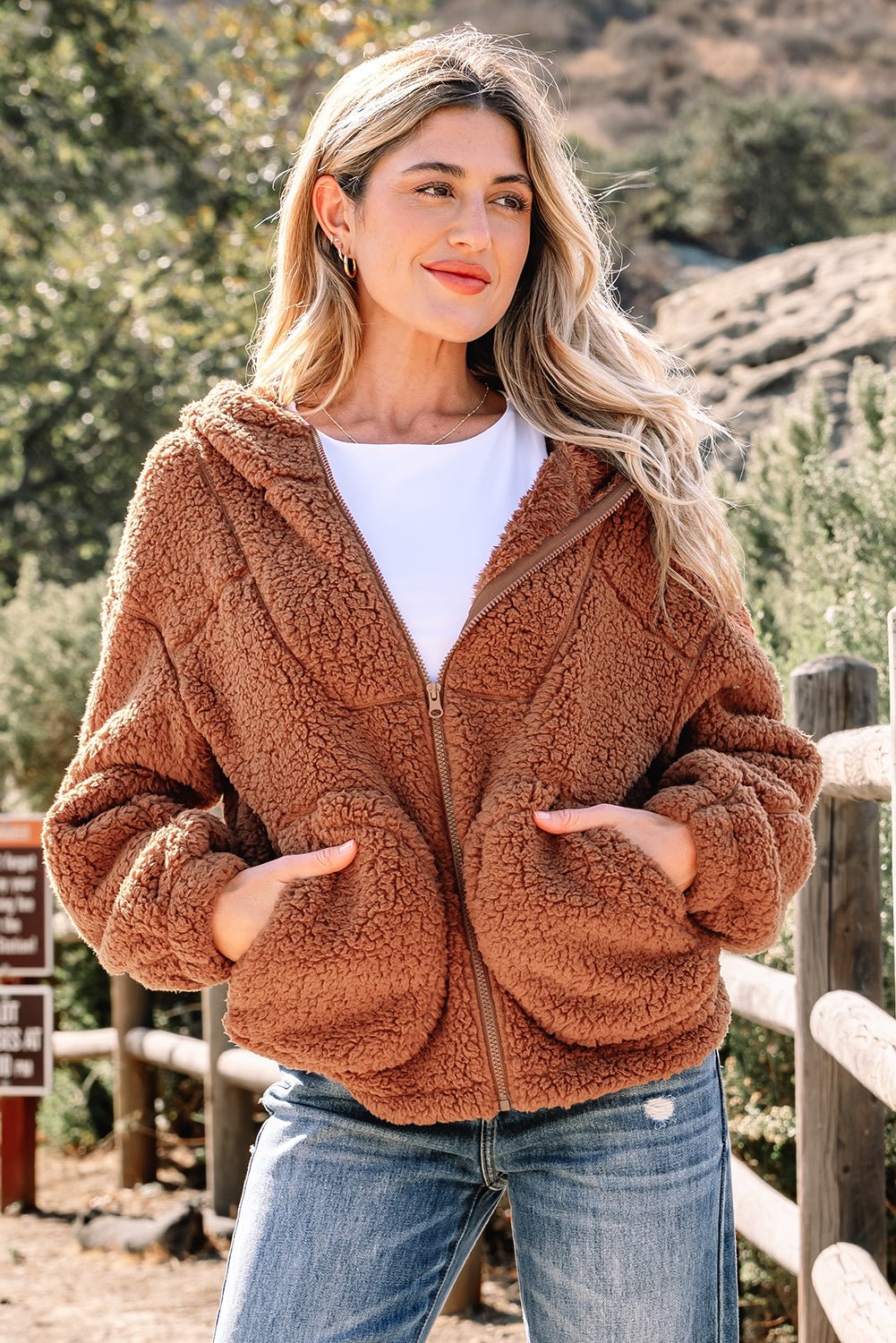 Women's Light Grey Women's Cozy Sherpa Jacket with Pockets - Soft Fleece Layer for Casual Style and Comfort