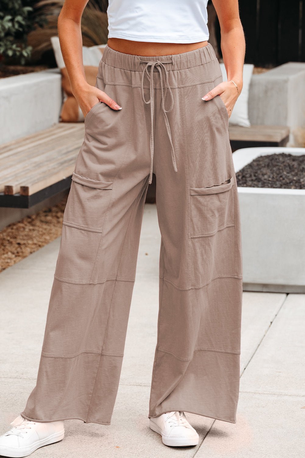Women's Mineral Wash Cotton Wide-Leg Cargo Pants in Smoke Gray