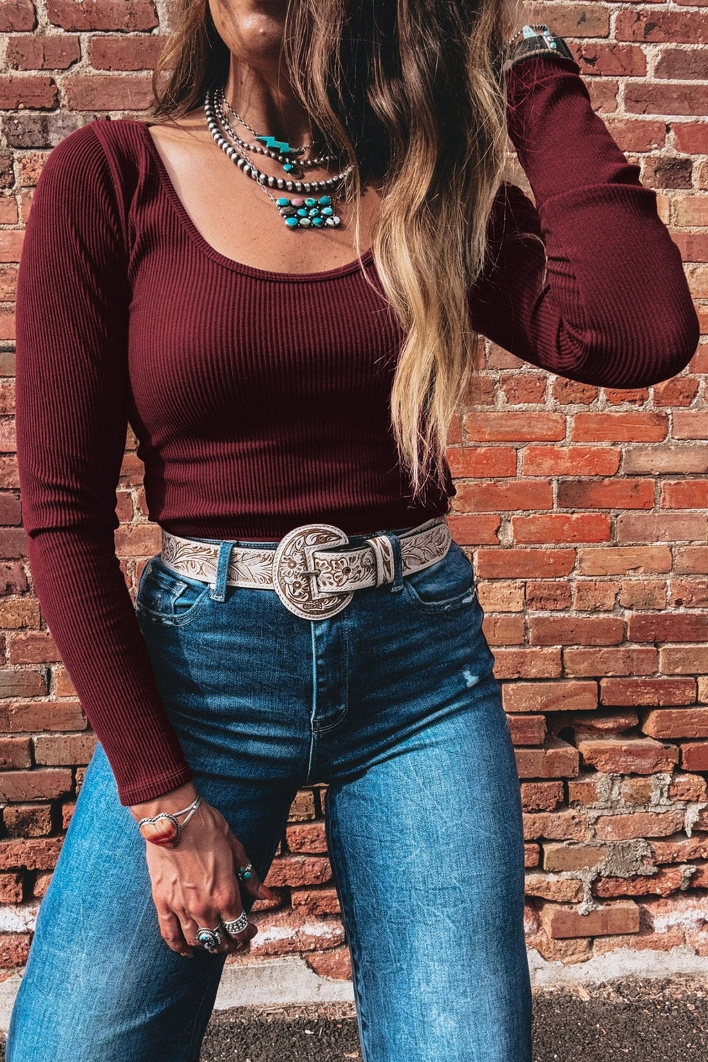 Women's Ribbed U-Neck Long Sleeve Cropped Top in Burgundy