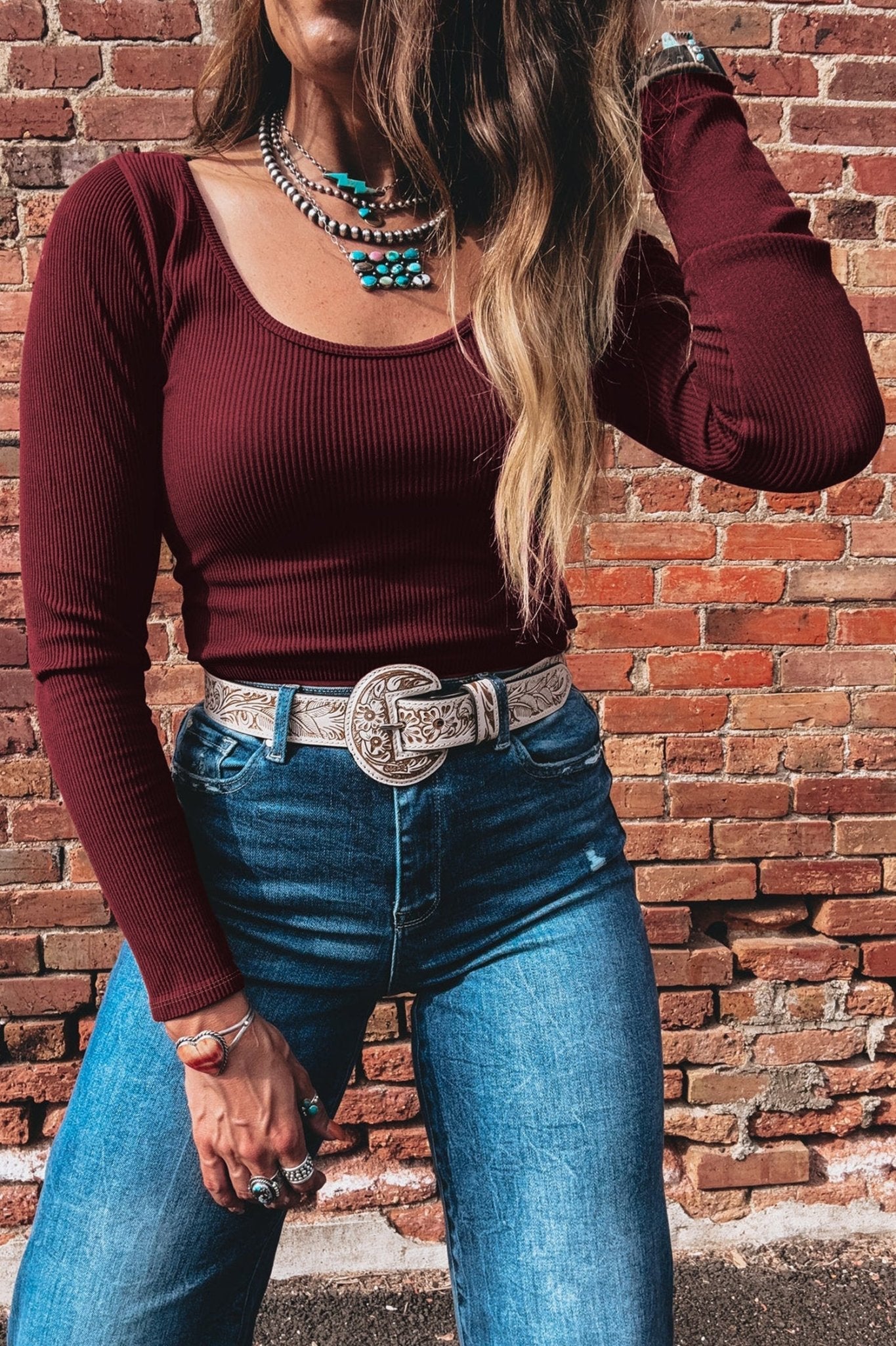 Women's Ribbed U-Neck Long Sleeve Cropped Top in Burgundy