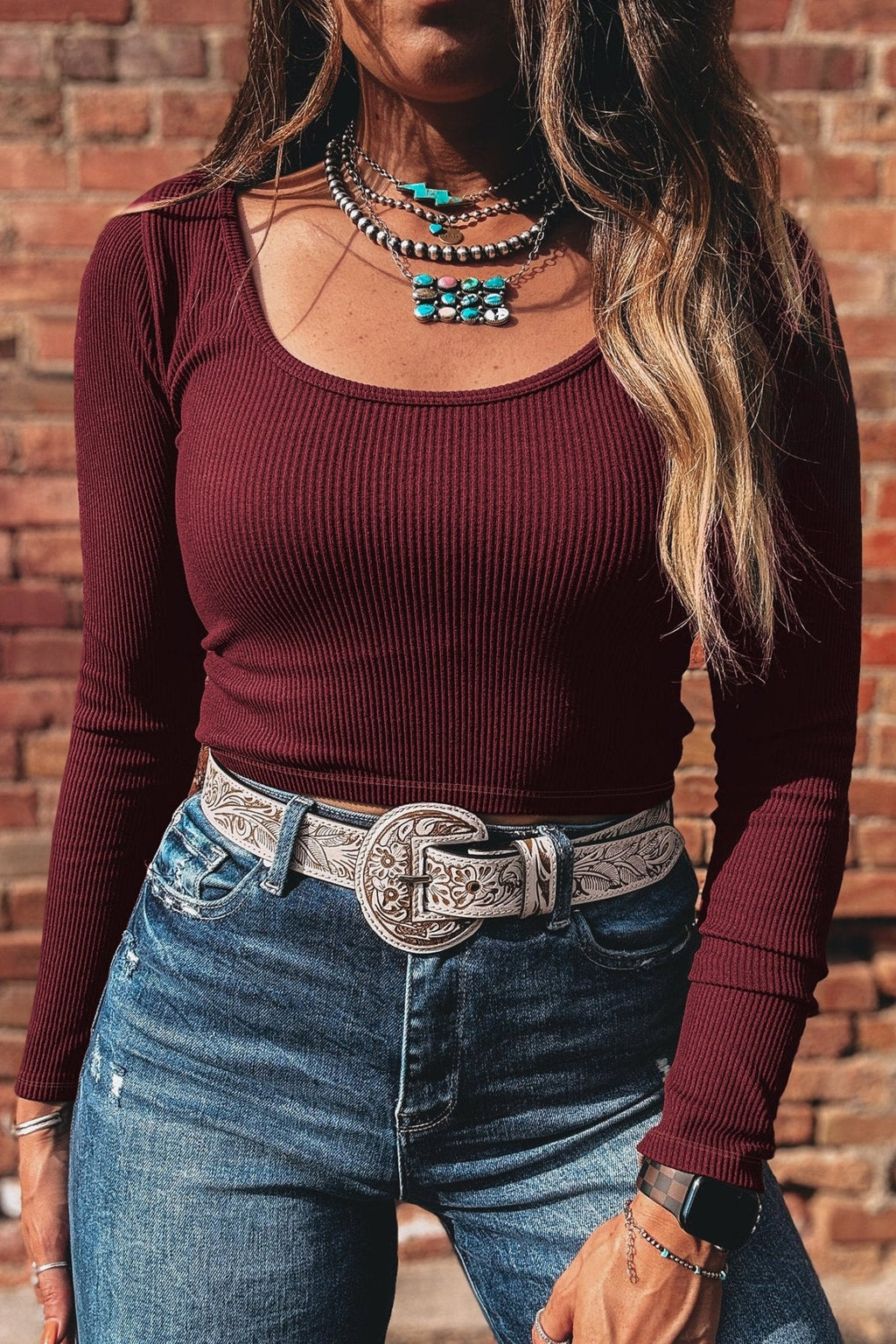 Women's Ribbed U-Neck Long Sleeve Cropped Top in Burgundy