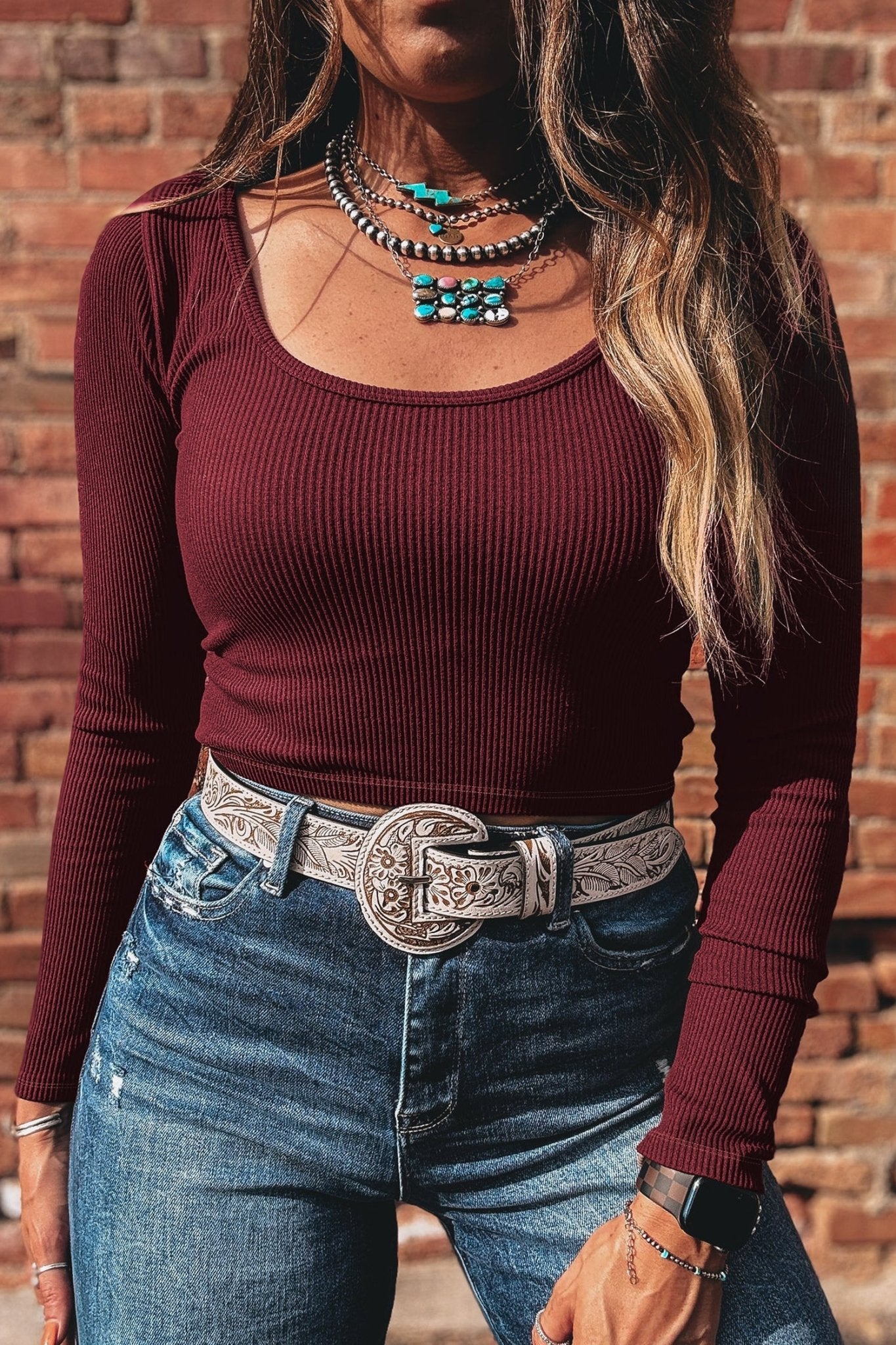 Women's Ribbed U-Neck Long Sleeve Cropped Top in Burgundy