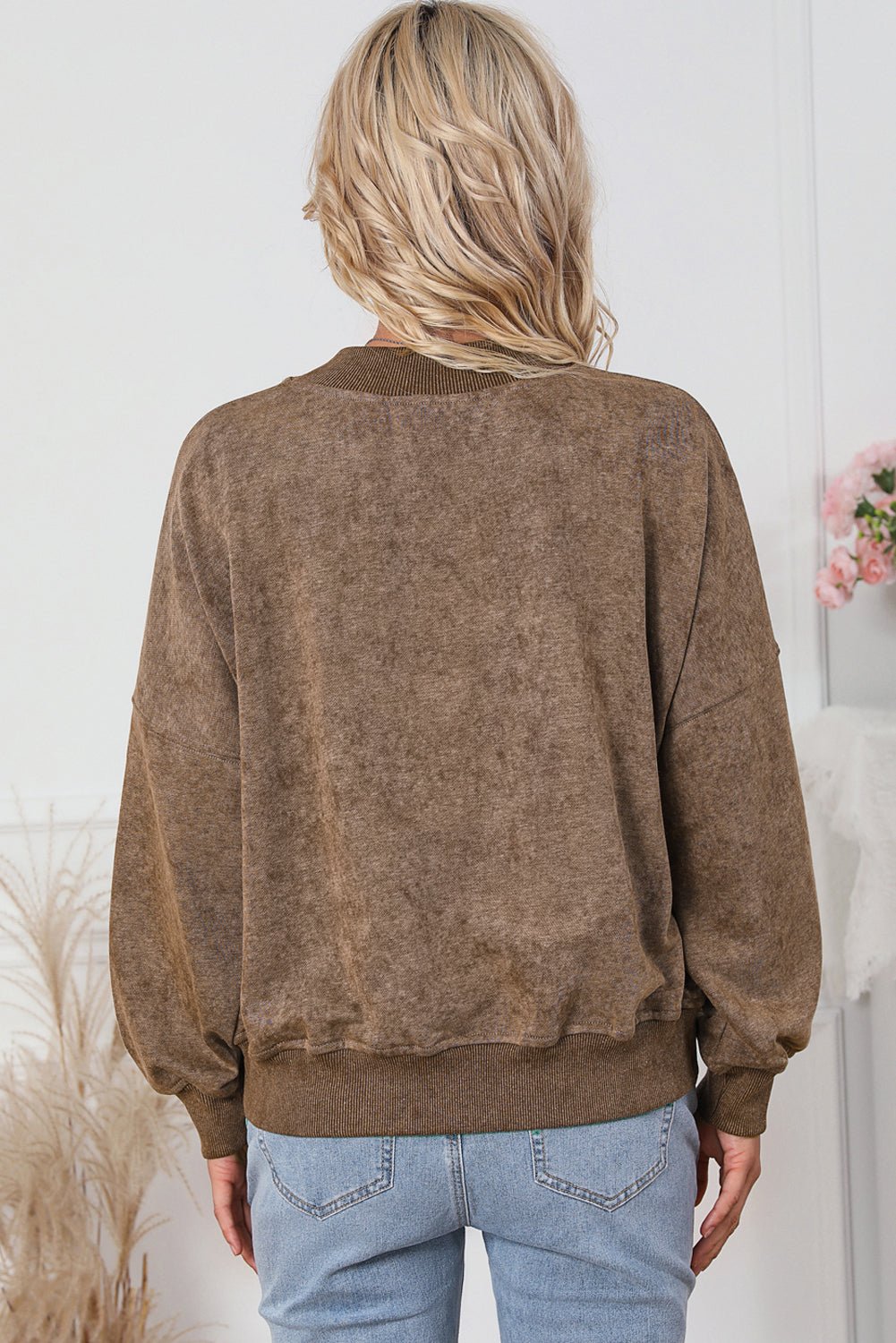 Women's Vintage Mineral Wash Drop Shoulder Sweatshirt in Mocha
